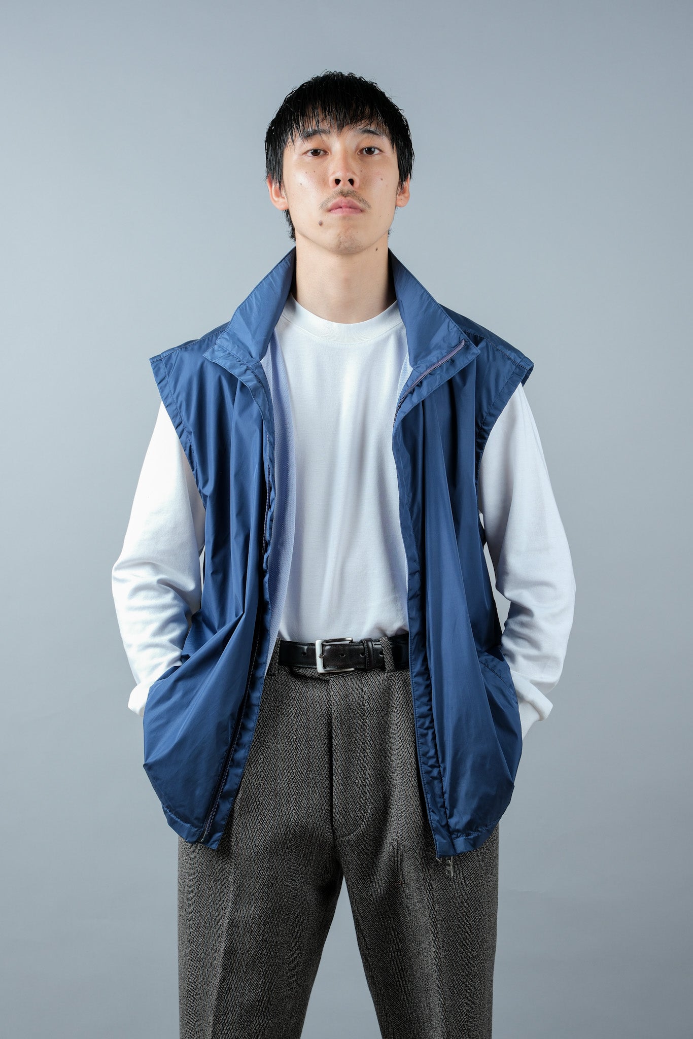 ［~90's］Old PRADA LINEA ROSSA Nylon Zip Up Vest Size.52 "PRADA SPORT"