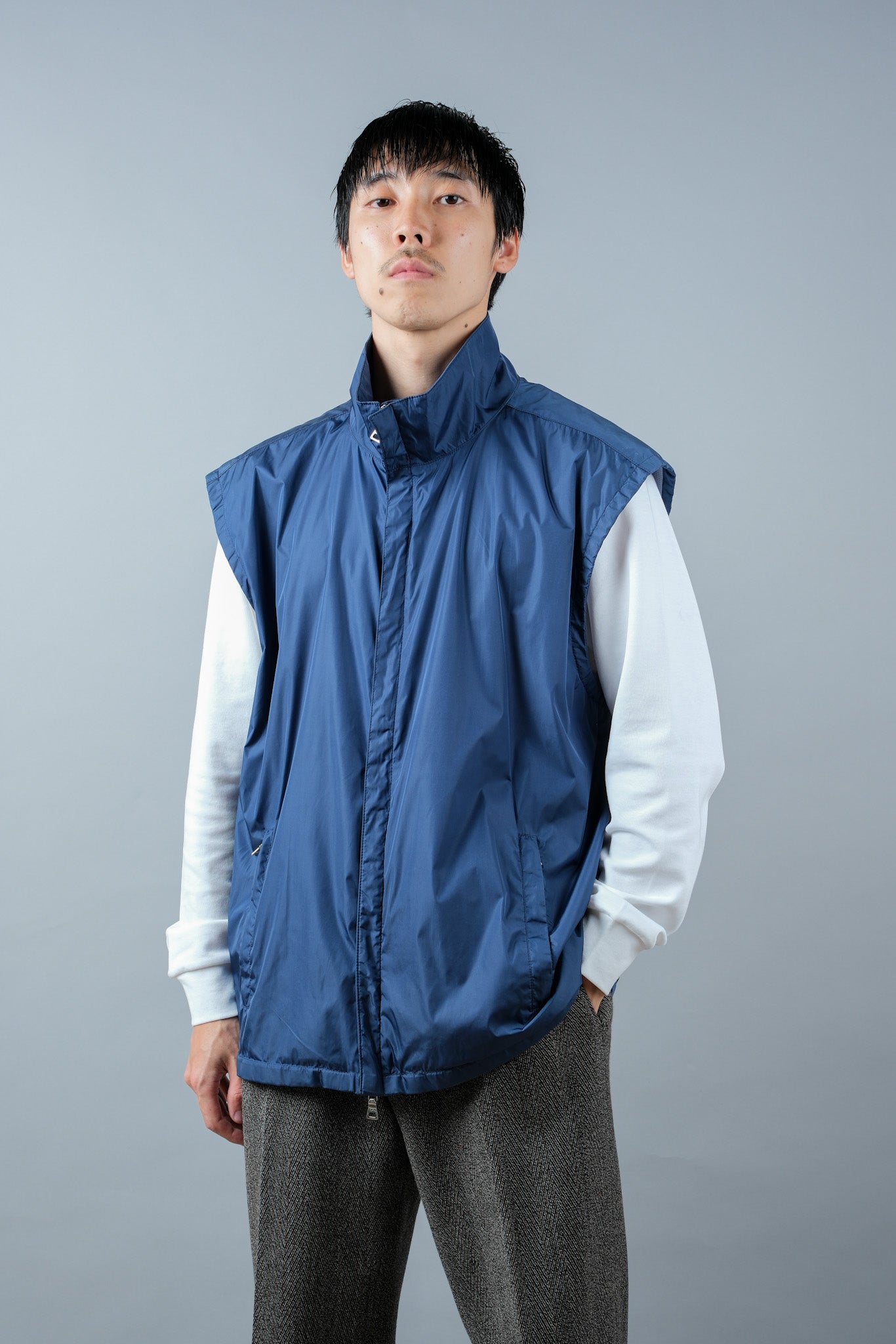 ［~90's］Old PRADA LINEA ROSSA Nylon Zip Up Vest Size.52 "PRADA SPORT"