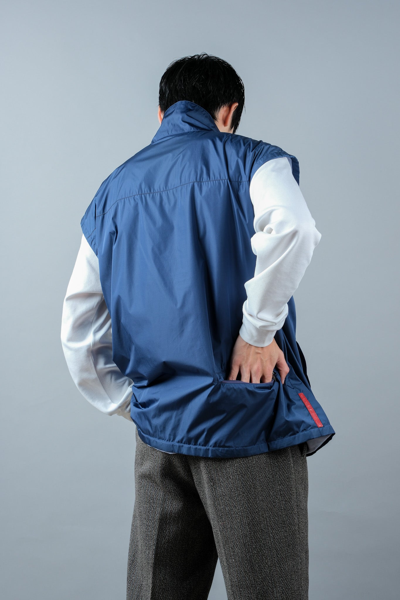 ［~90's］Old PRADA LINEA ROSSA Nylon Zip Up Vest Size.52 "PRADA SPORT"