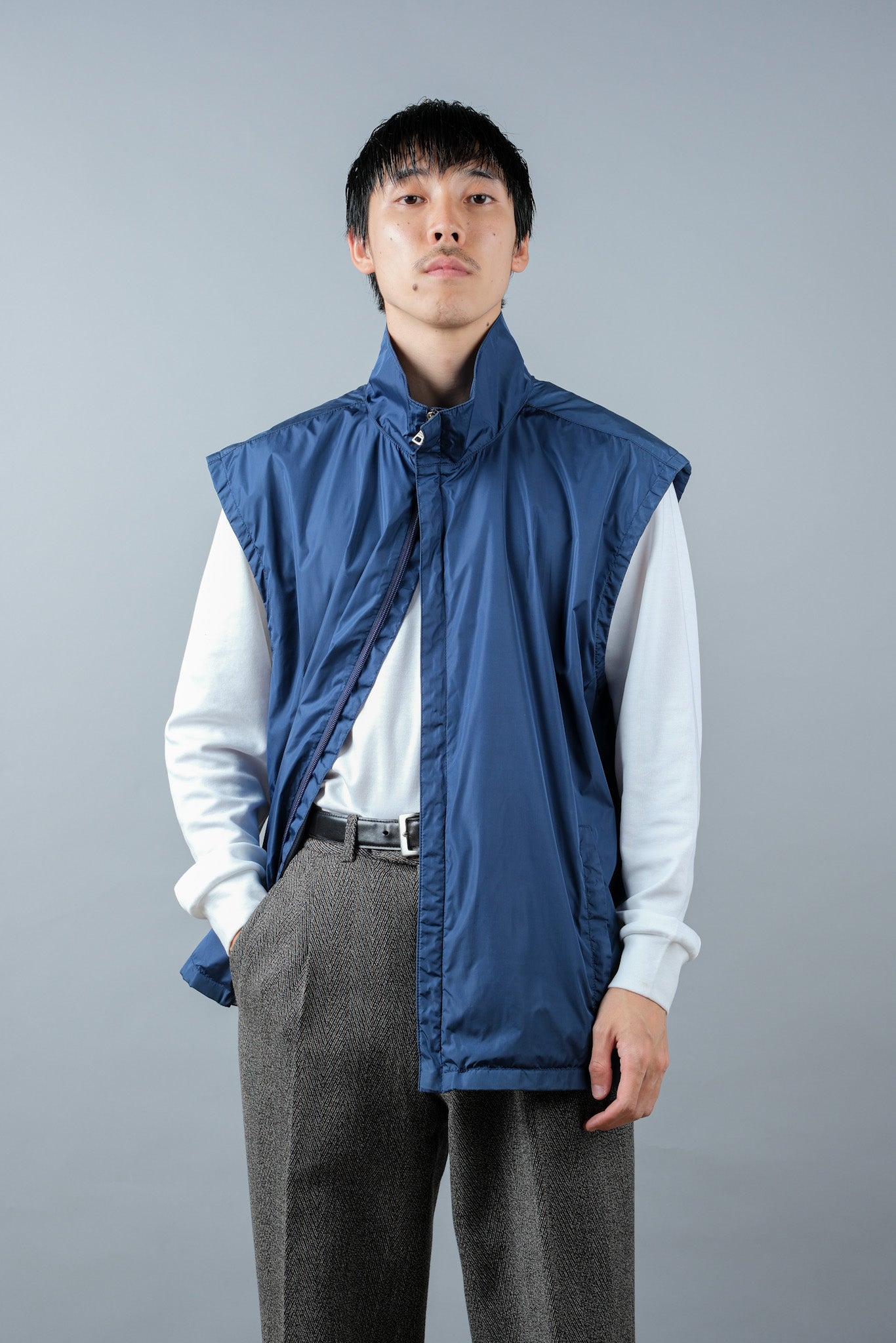 ［~90's］Old PRADA LINEA ROSSA Nylon Zip Up Vest Size.52 "PRADA SPORT"