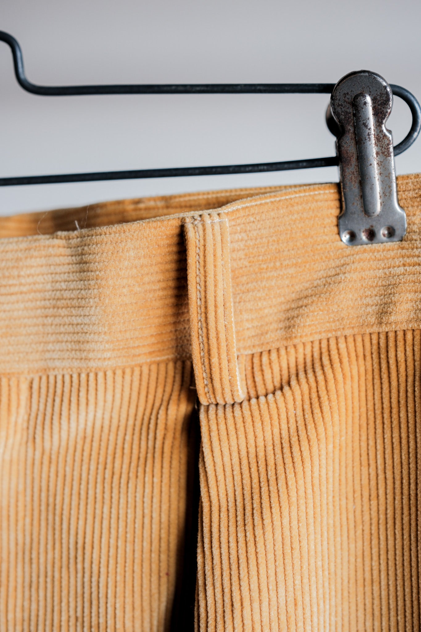 ［~00's］Old ARNYS PARIS In Tuck Turn Up Corduroy Trousers Size.44