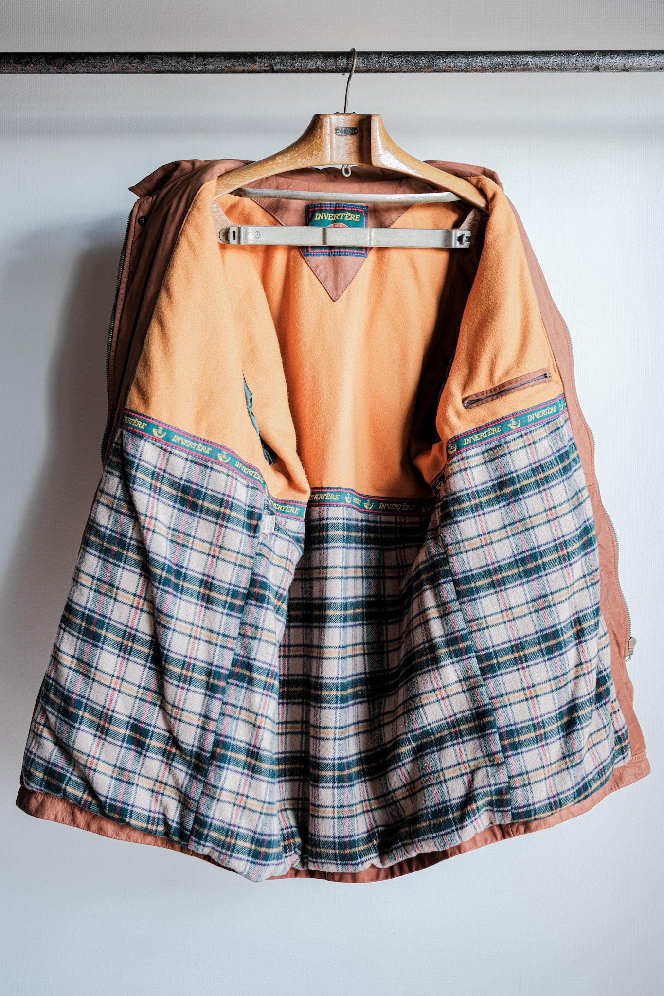 [〜90年代]舊的逆變式皮革行李外套尺寸。