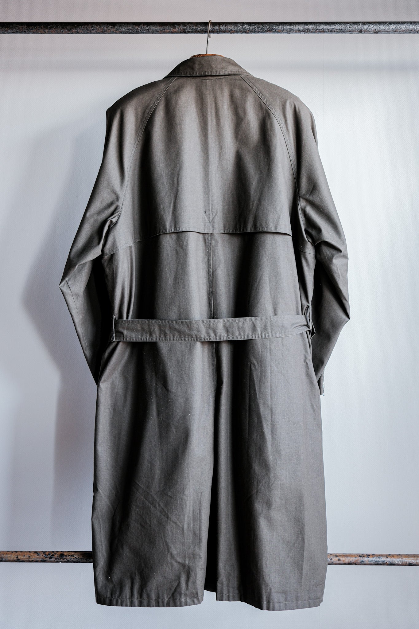 [~ 80's] Old Yves Saint Laurent Raglan M manteau avec une doublure.