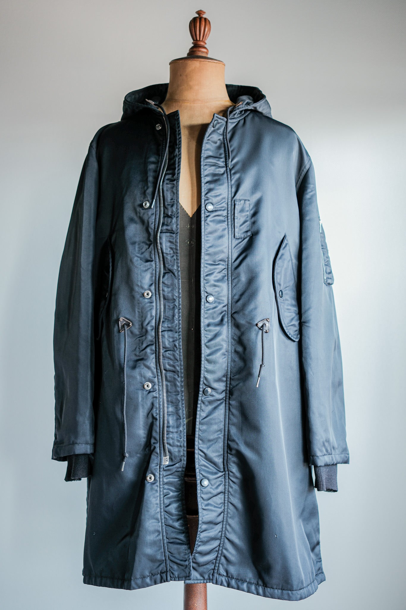 [~ 00's] Old Miu Miu Military Military Style Nylon Coat.
