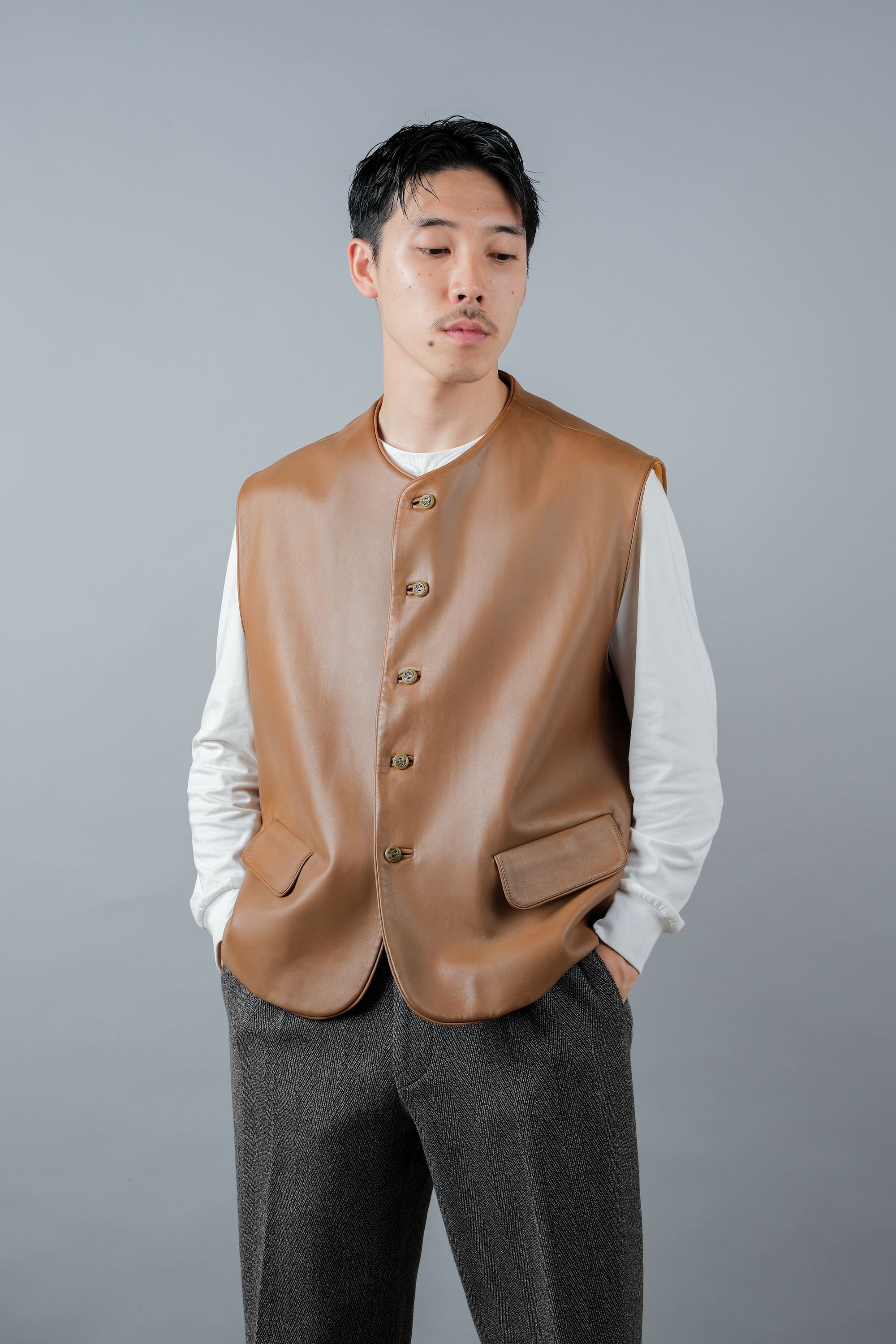 ［~00's］Old ARNYS PARIS Lambskin Leather Gilet Size.54 "Bordé"