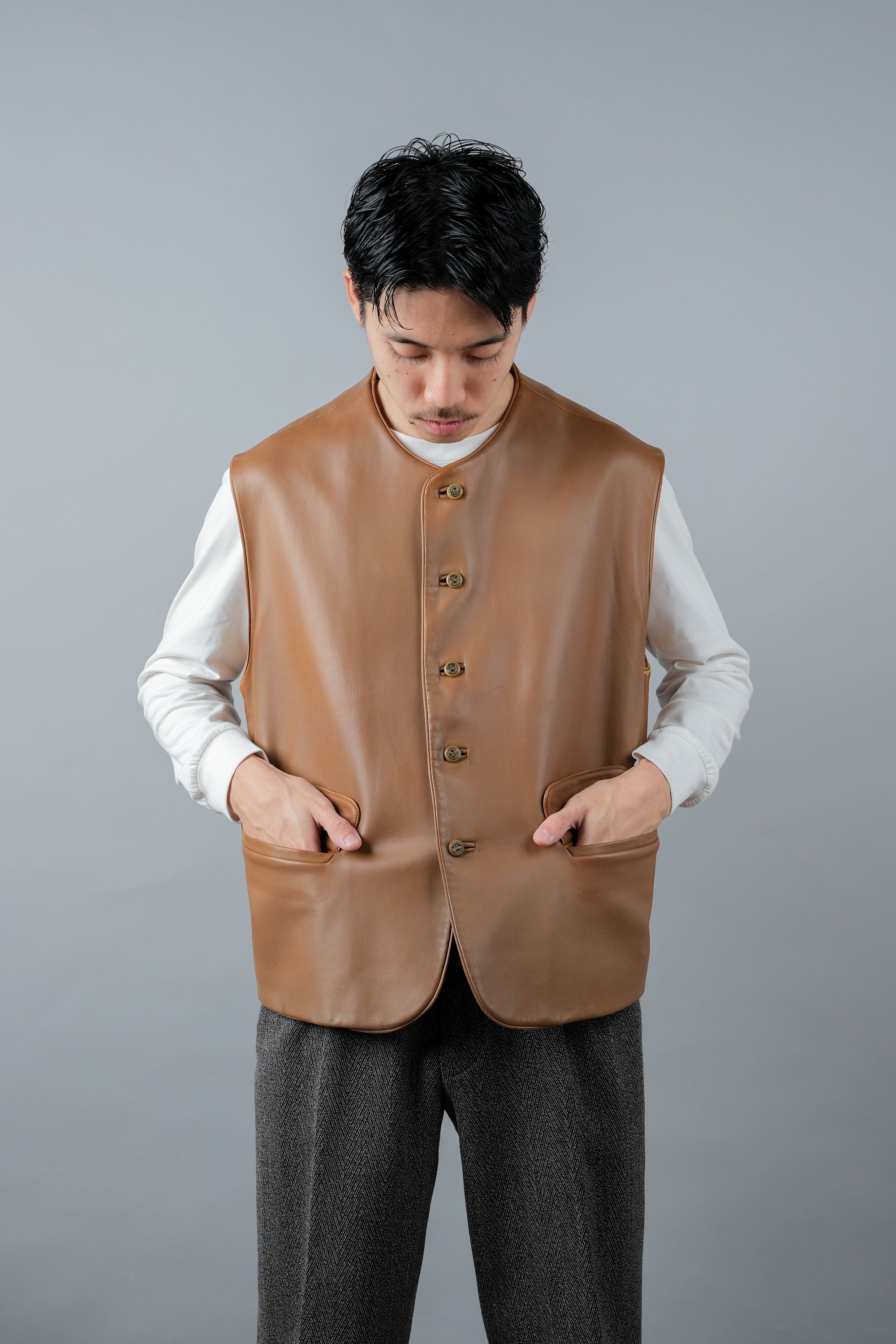 ［~00's］Old ARNYS PARIS Lambskin Leather Gilet Size.54 "Bordé"
