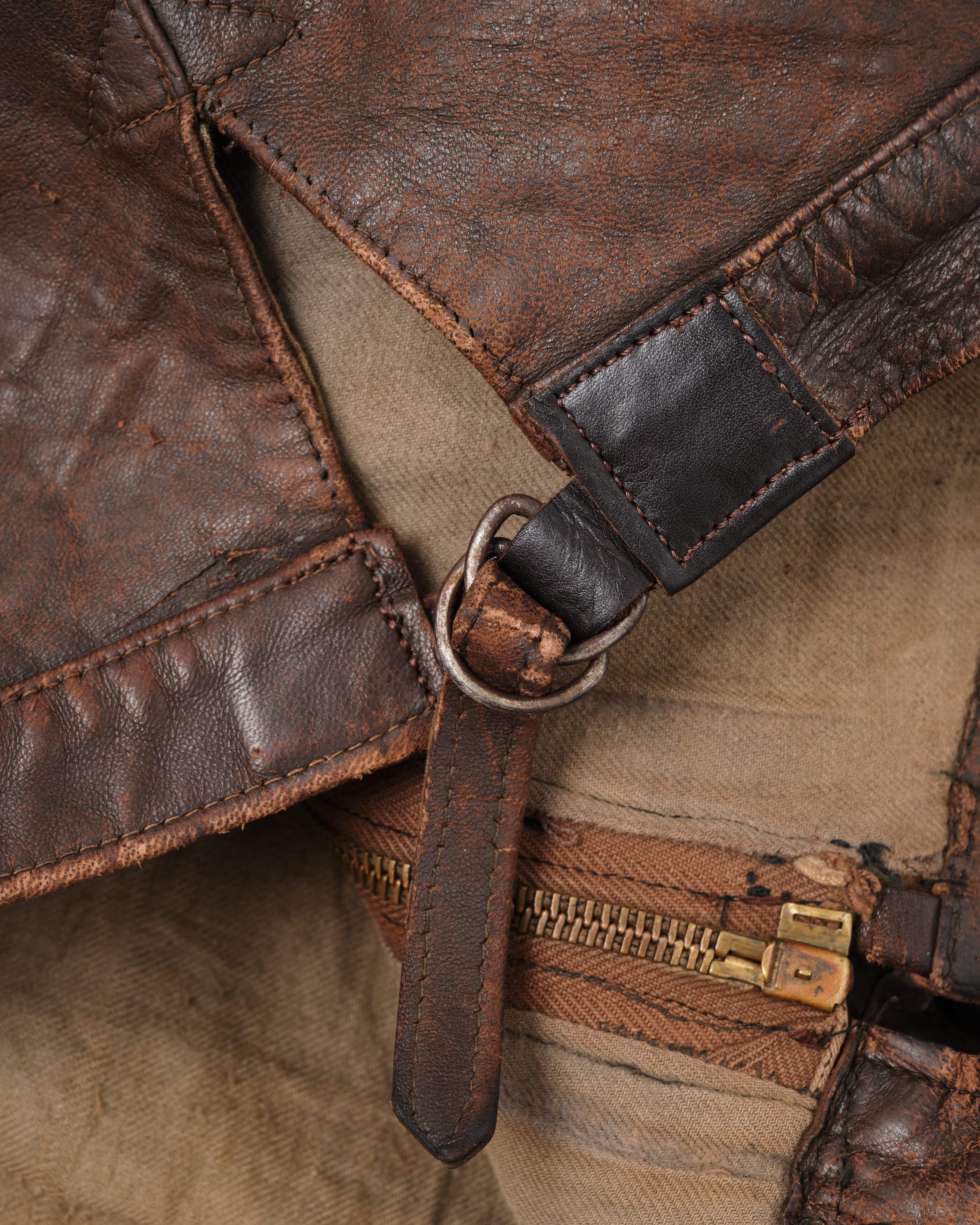 [~ 30's] แจ็คเก็ตหนังมอเตอร์ไซค์ French Vintage 4 Pockets