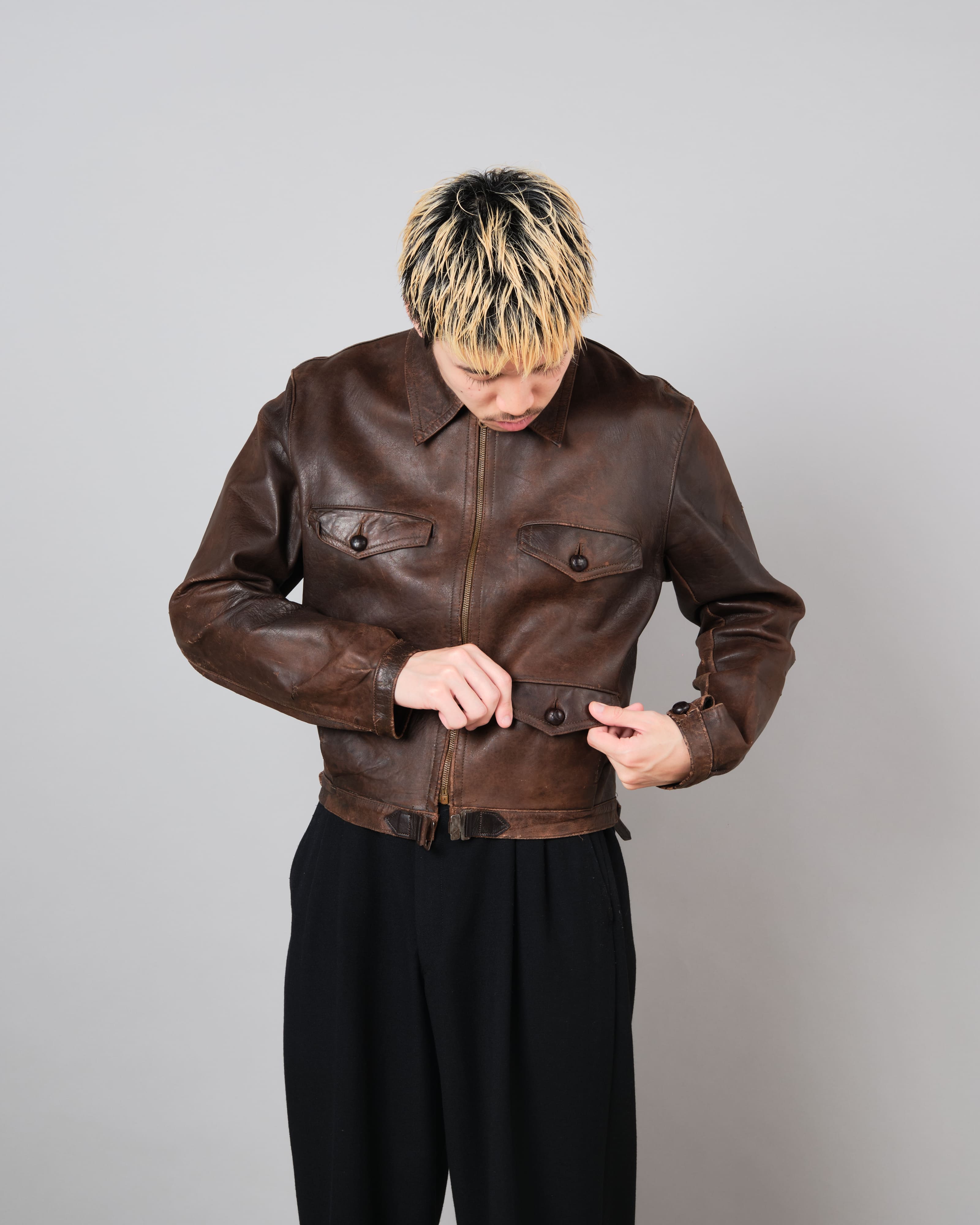 [~ 30's] แจ็คเก็ตหนังมอเตอร์ไซค์ French Vintage 4 Pockets