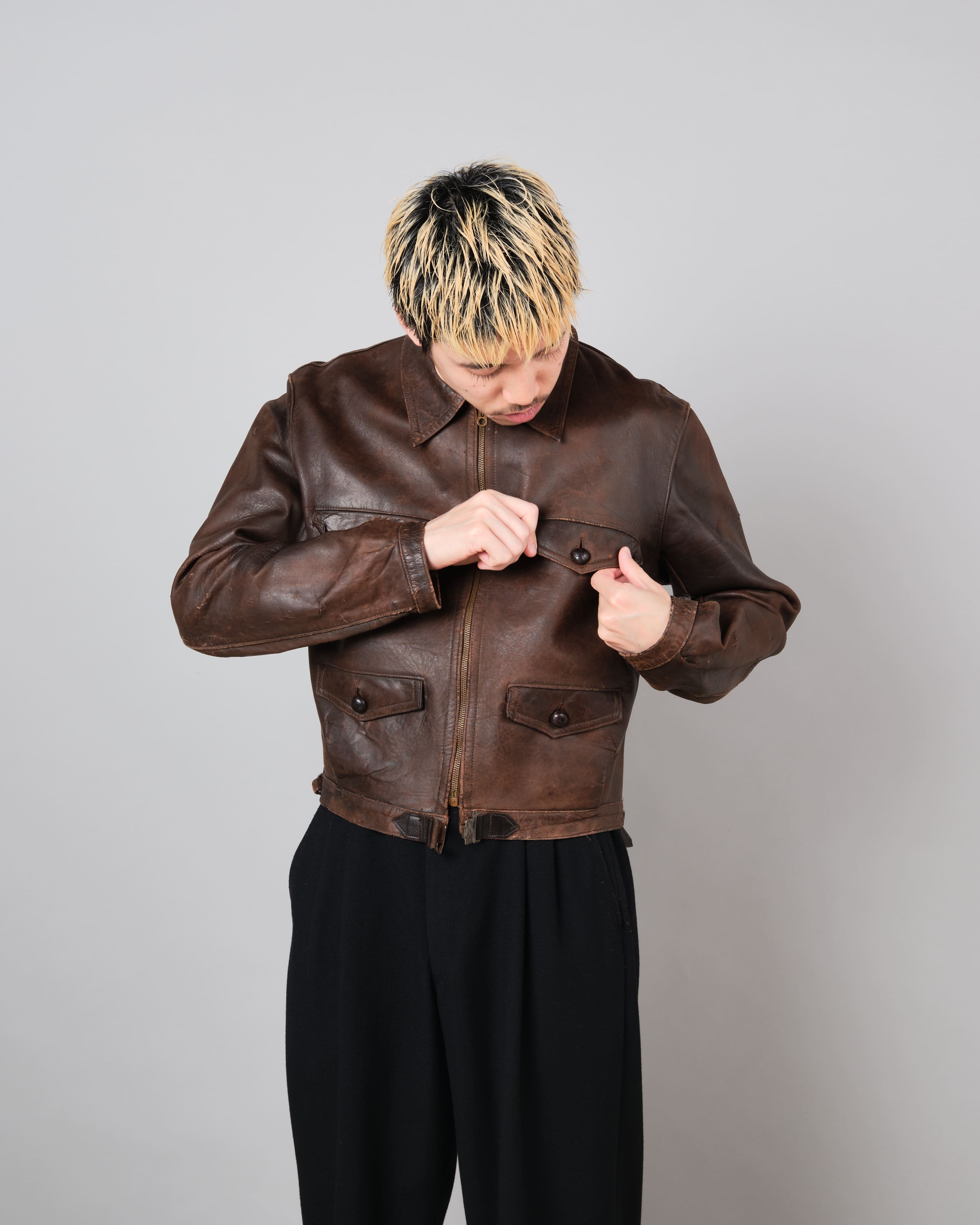 [~ 30's] แจ็คเก็ตหนังมอเตอร์ไซค์ French Vintage 4 Pockets