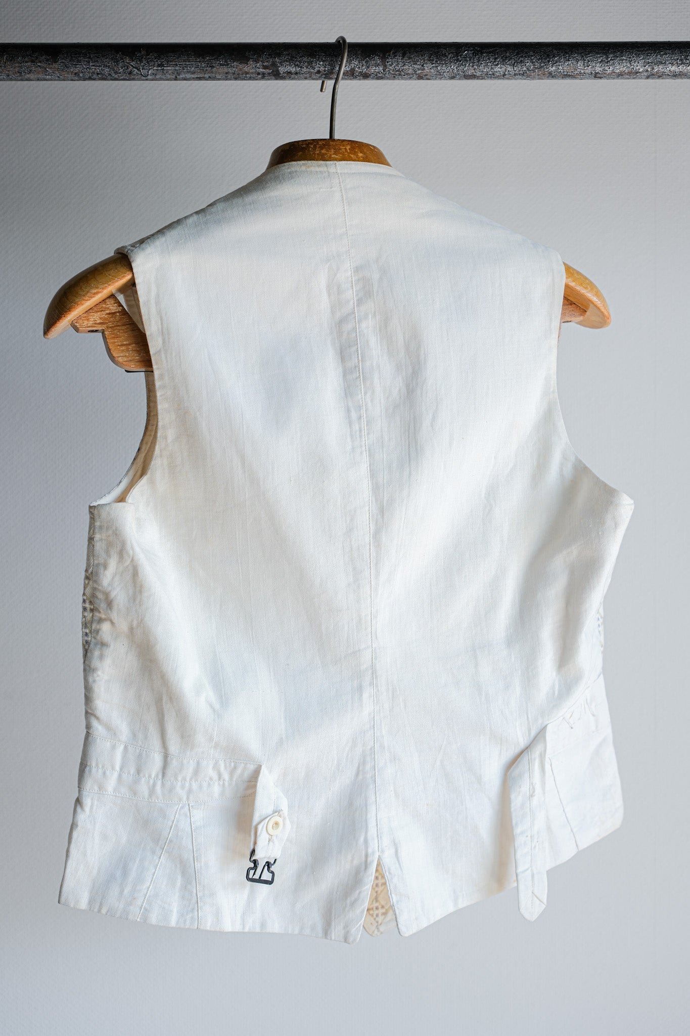 【~30's】French Vintage White Cotton Work Gilet "Unusual Fabric"