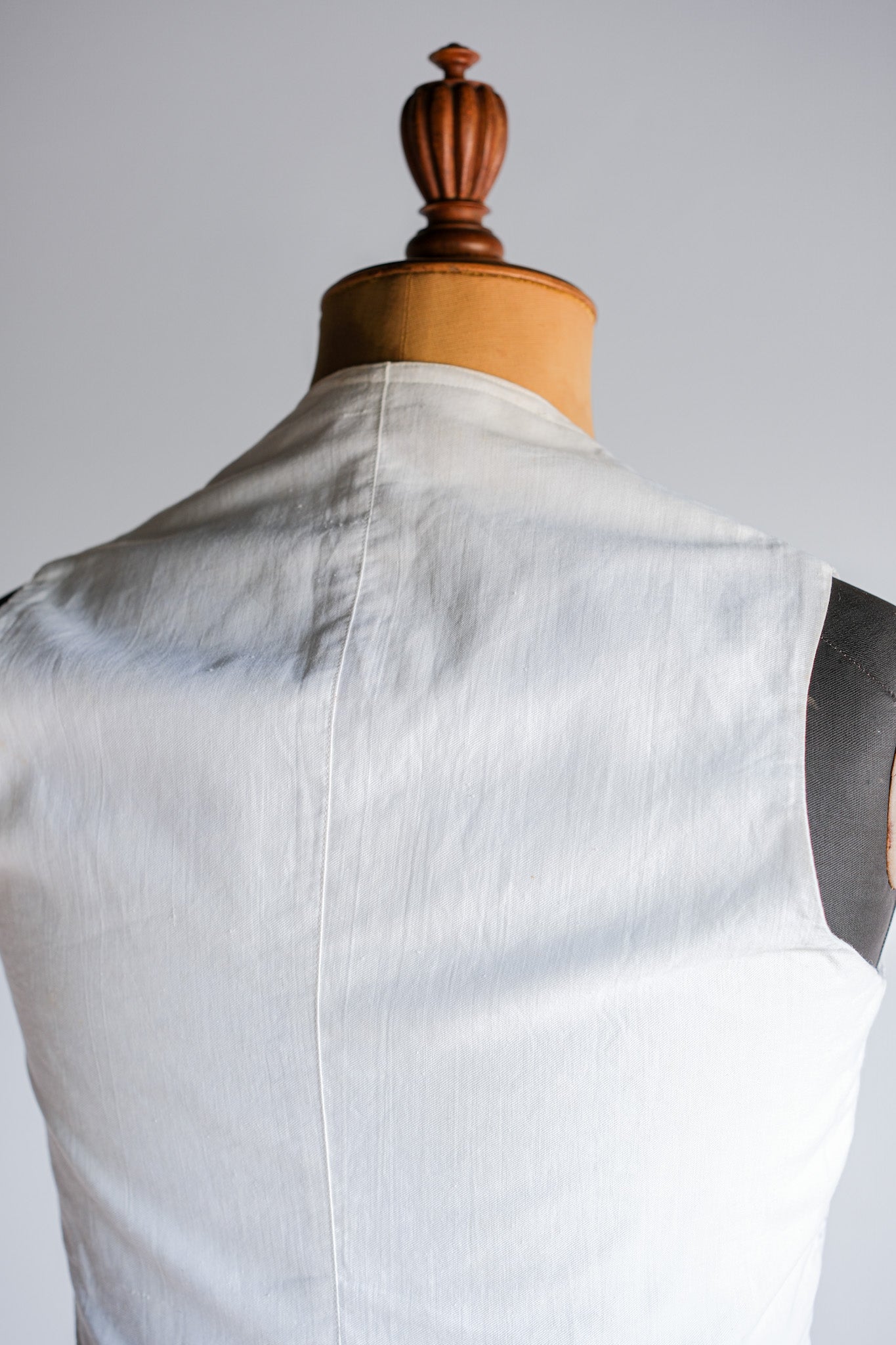 ［~30's］French Vintage White Cotton Work Gilet "Unusual Fabric"