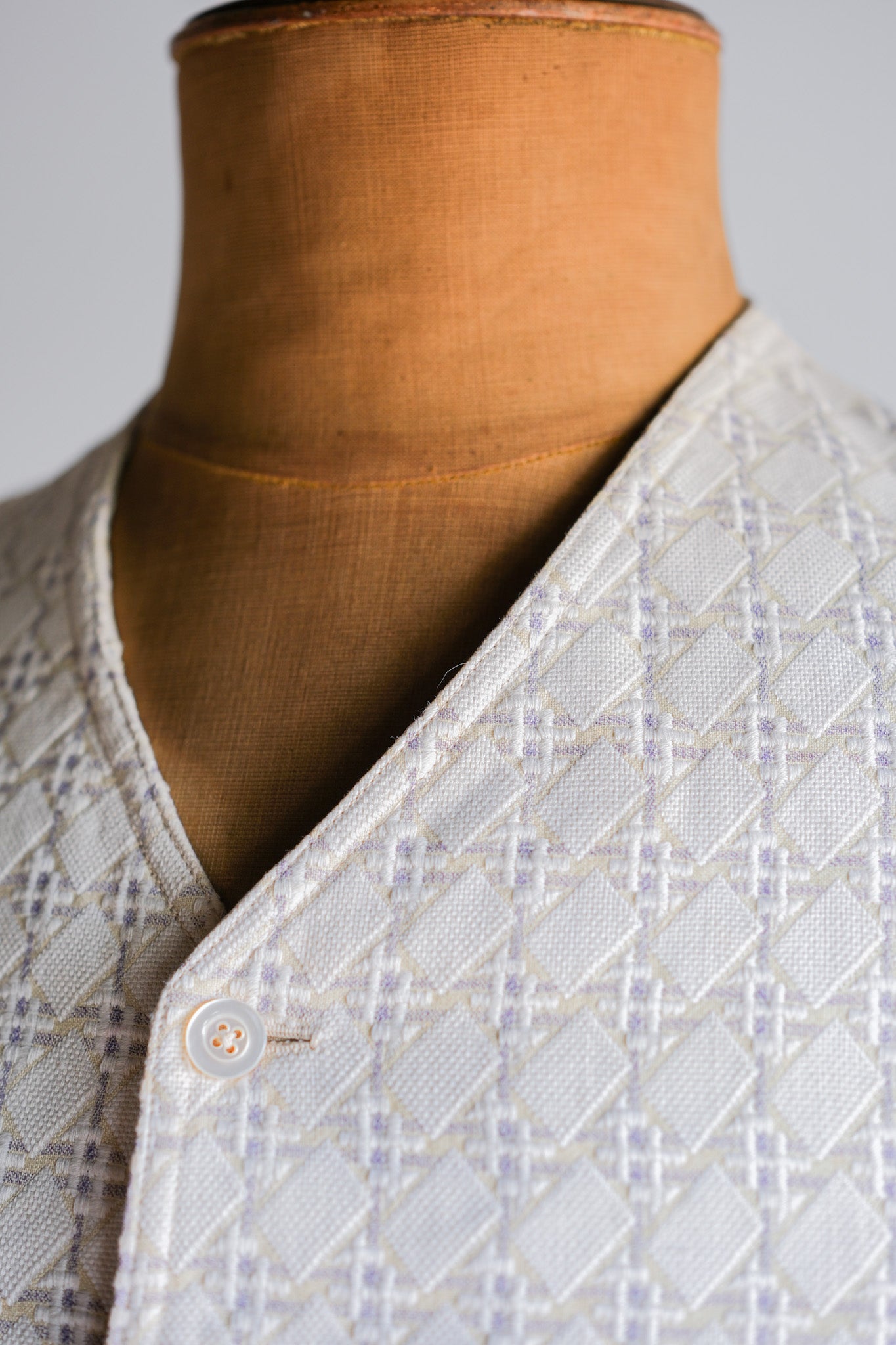 ［~30's］French Vintage White Cotton Work Gilet "Unusual Fabric"
