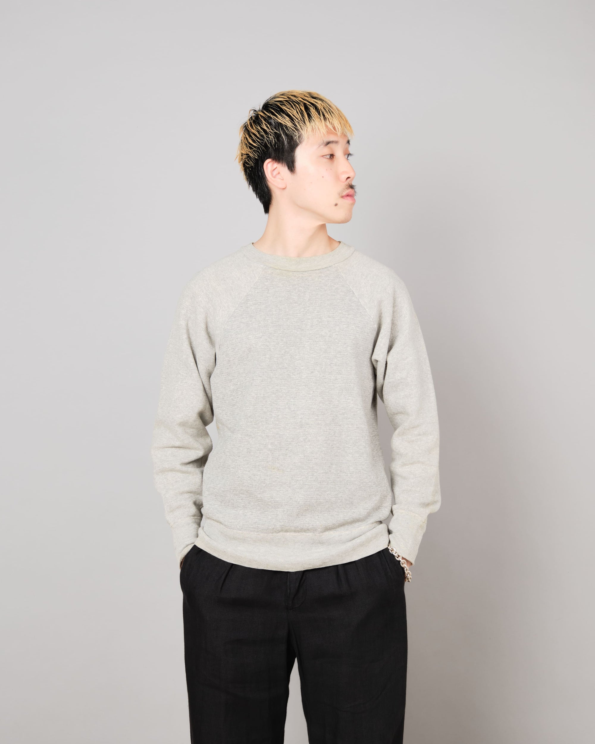 【~60's】American Vintage Raglan Sleeve Cotton Sweatshirt Size.L "HANES BREEZE SHIELD"