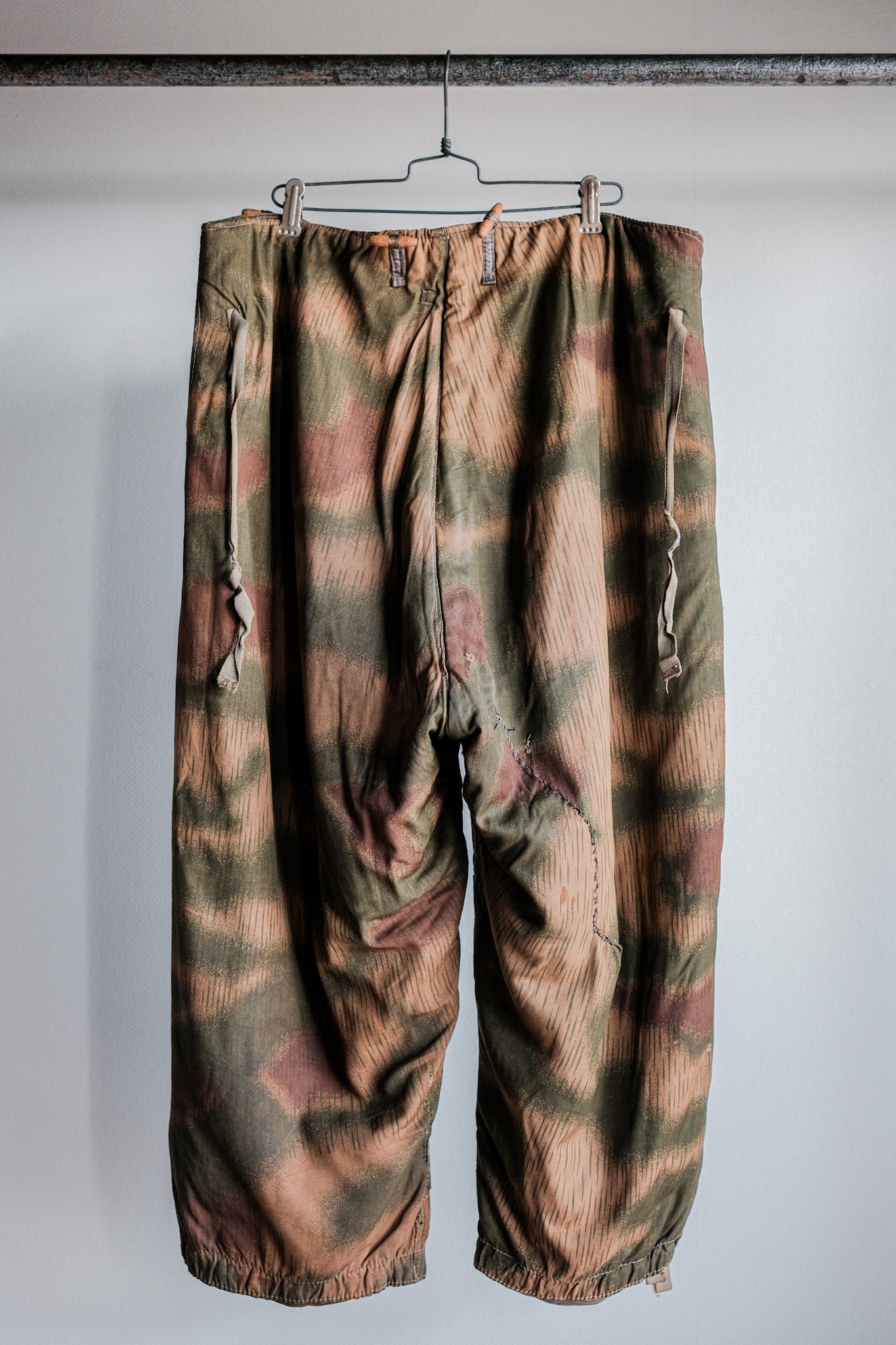 ［~40's］WWⅡ German Army Sumpftarnmuster 44 Camouflage 43 Pattern Winter Trousers "Wehrmacht"