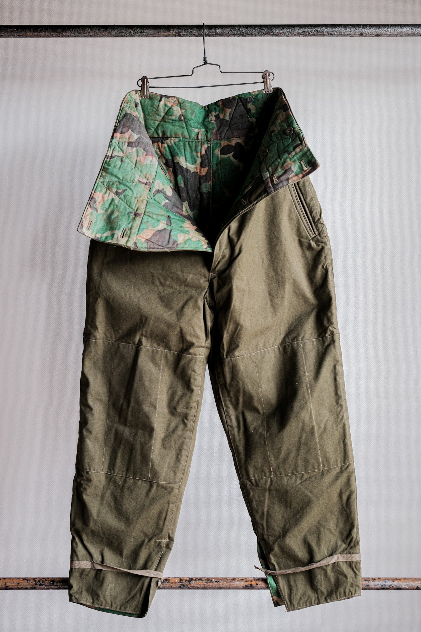 【~50's】Czechoslovakian Air Force Dubaky Camouflage Reversible Trousers Size.2B "Dead Stock"