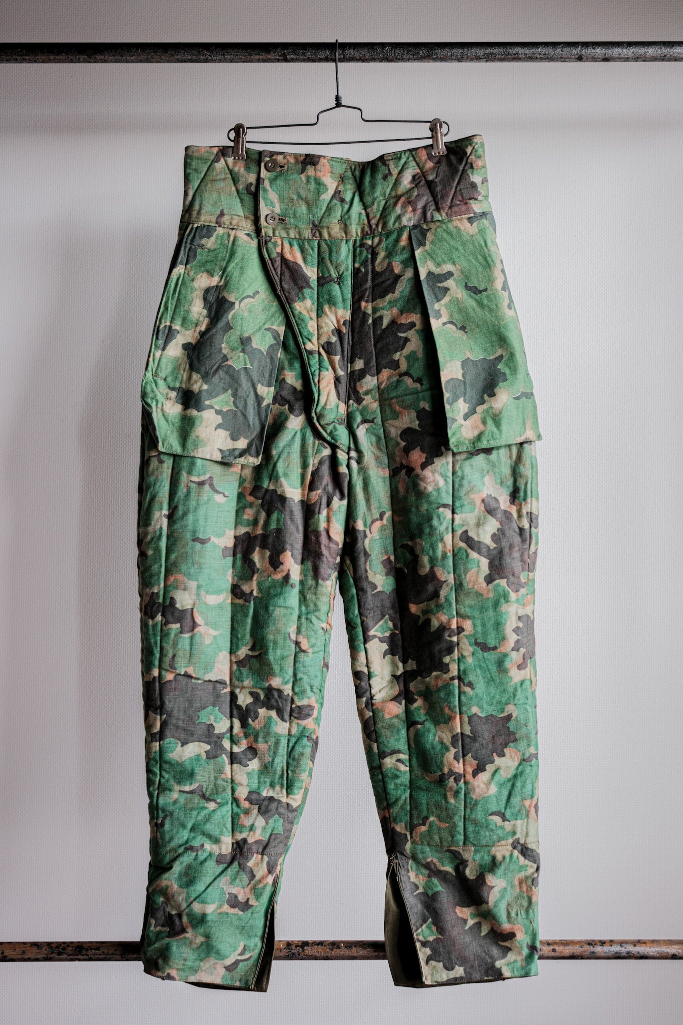 ［~50's］Czechoslovakian Air Force Dubaky Camouflage Reversible Trousers Size.2B "Dead Stock"