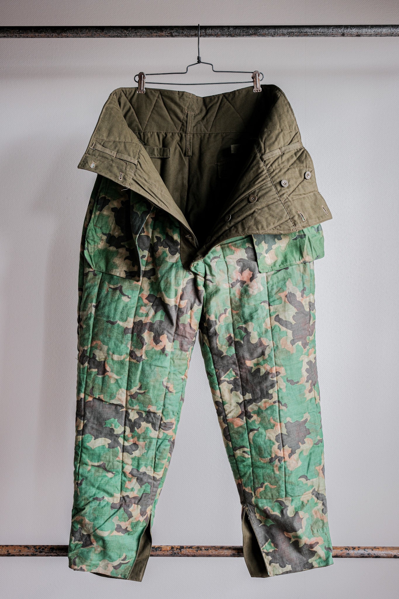 【~50's】Czechoslovakian Air Force Dubaky Camouflage Reversible Trousers Size.2B "Dead Stock"