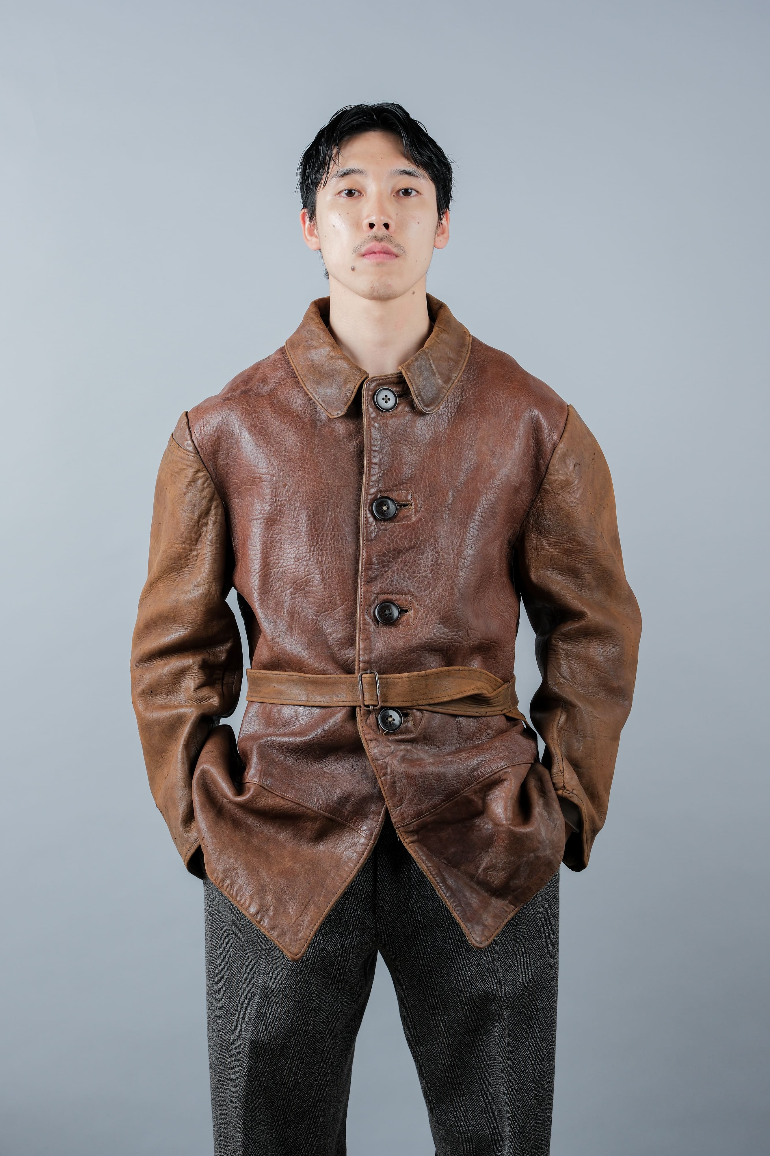 [~ 40 '] 영국 육군 Jerkin Leather Jacket "Modified"