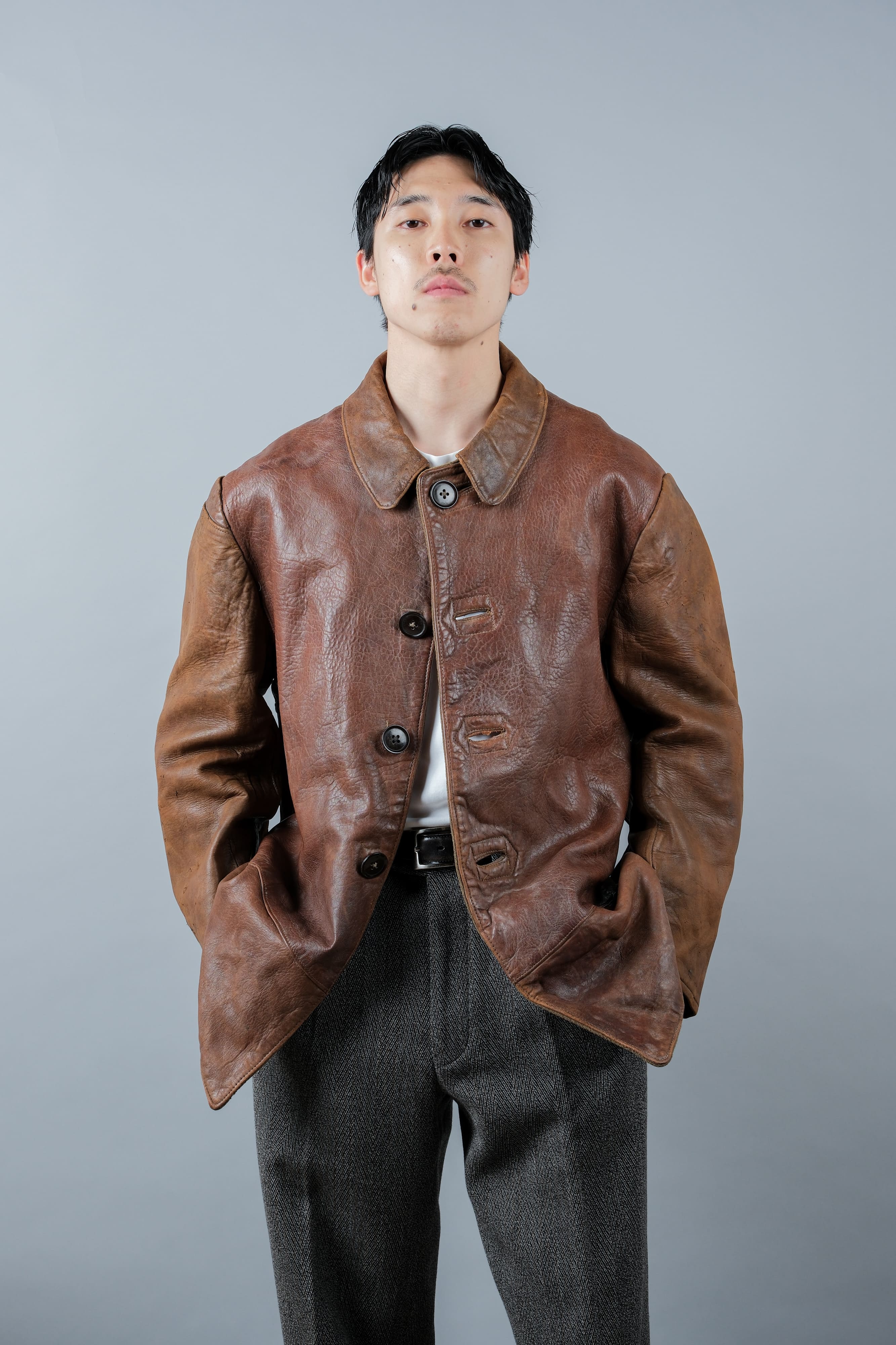 [~ 40 '] 영국 육군 Jerkin Leather Jacket "Modified"