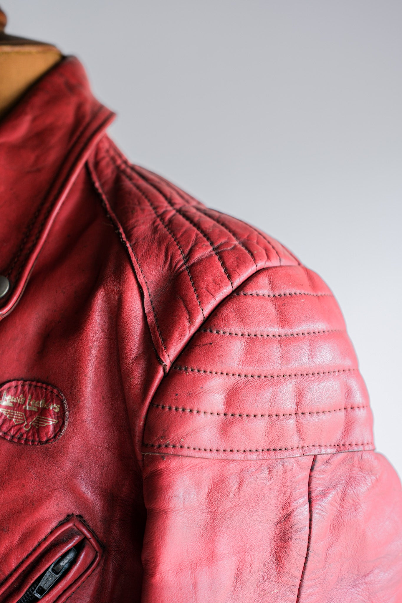 [~ 70's] Vintage Lewis Leathers Red Leather Riders Taille de la veste.40 "Europe"