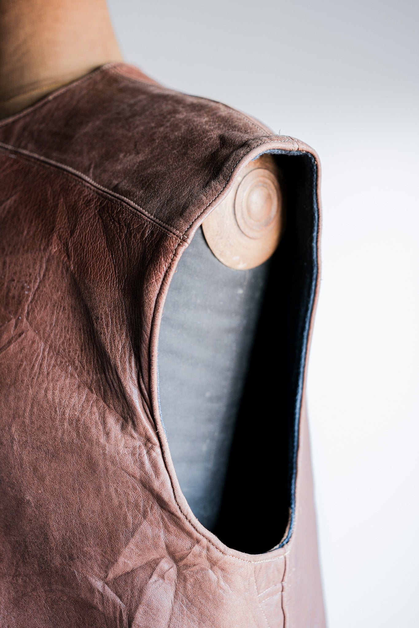 ［~40's］WWⅡ British Army Jerkin Leather Vest Size.2 "Modified"
