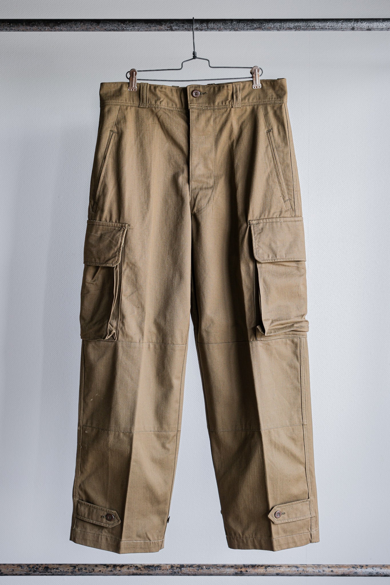 [~ 60's] Taille des pantalons de terrain de l'armée française M47.23 "Stock mort"