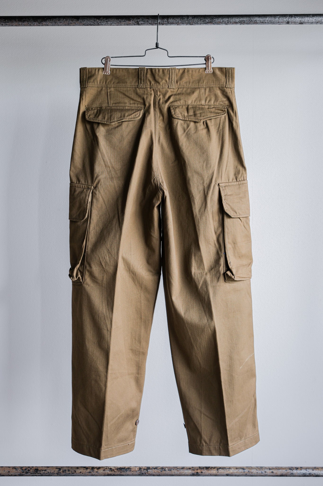 [~ 60's] Taille des pantalons de terrain de l'armée française M47.23 "Stock mort"