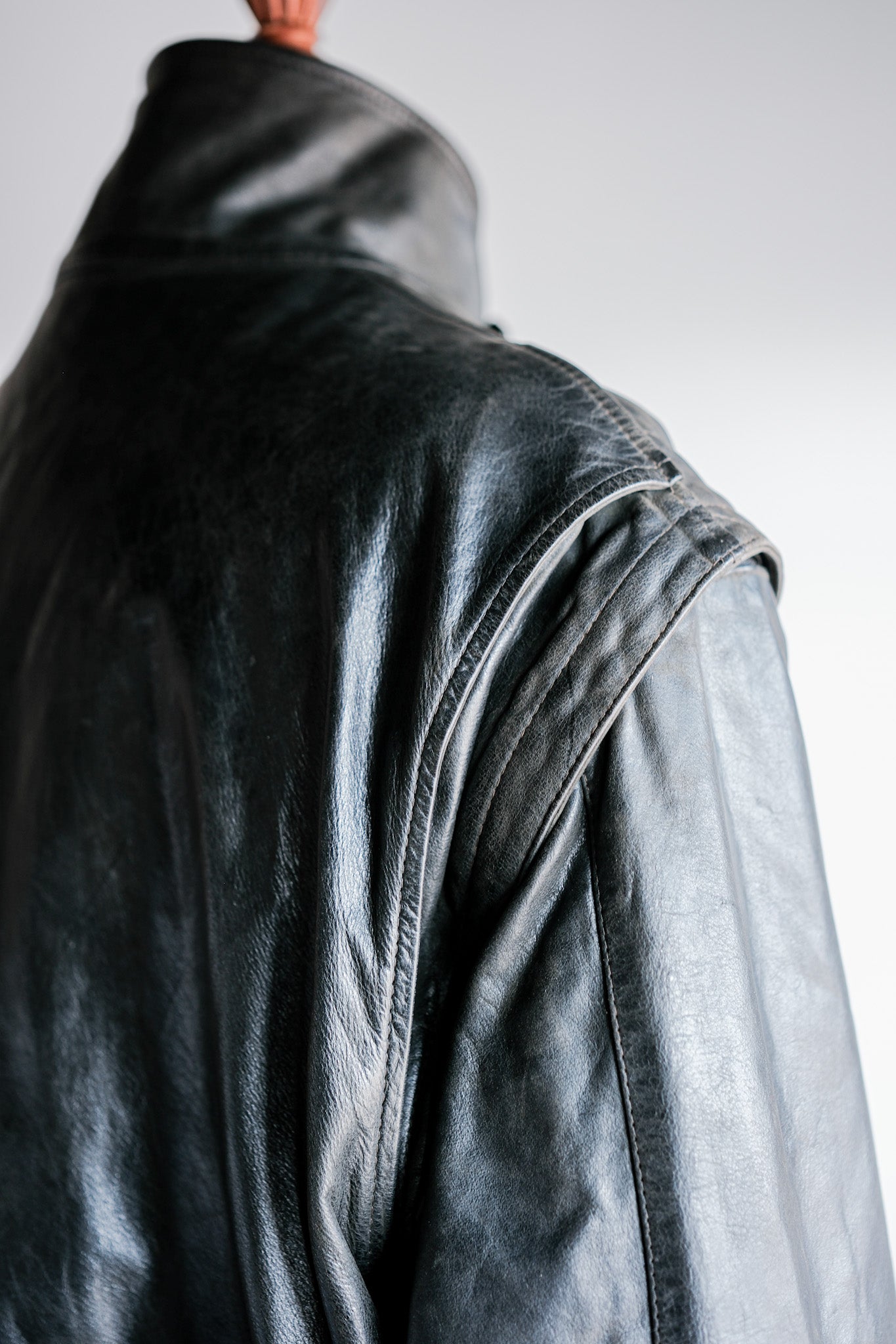 [~ 90's] Old Renoma Paris Black Leather Detachable Sleeve Multi Pocket Jacket with Line Size.xxl