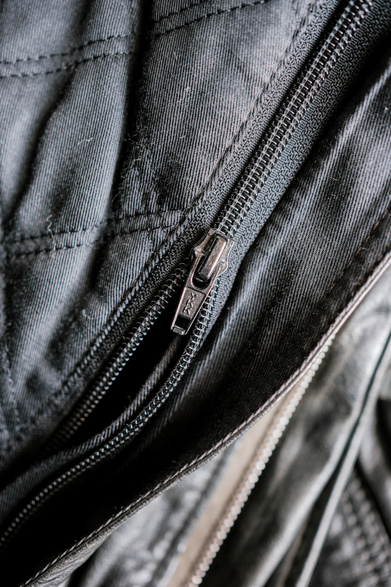 [~ 90's] Old Renoma Paris Black Leather Detachable Sleeve Multi Pocket Jacket with Line Size.xxl