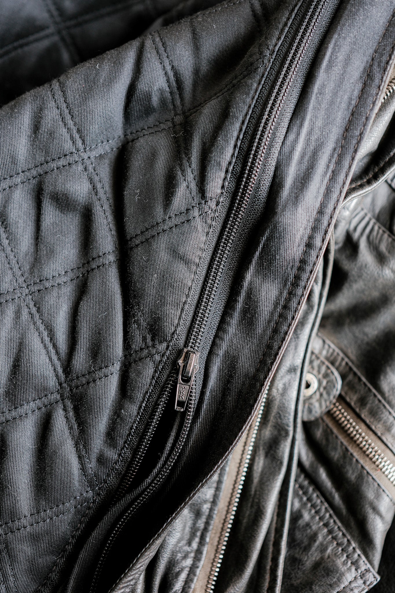 [〜90年代]舊的renoma paris黑色皮革可拆卸套筒多袖珍夾克，帶線尺寸.xxl