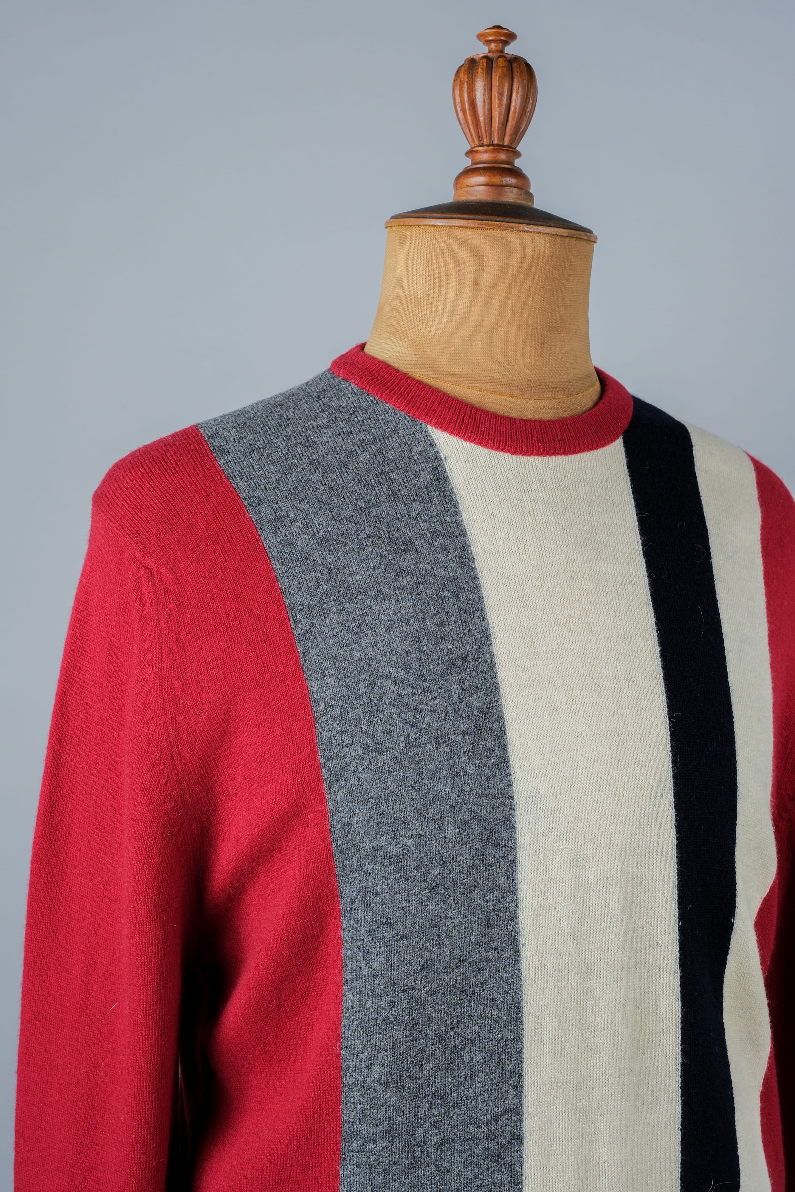 【~70's】British Vintage Wool Crew Necked Sweater Size.40 "JAEGER"