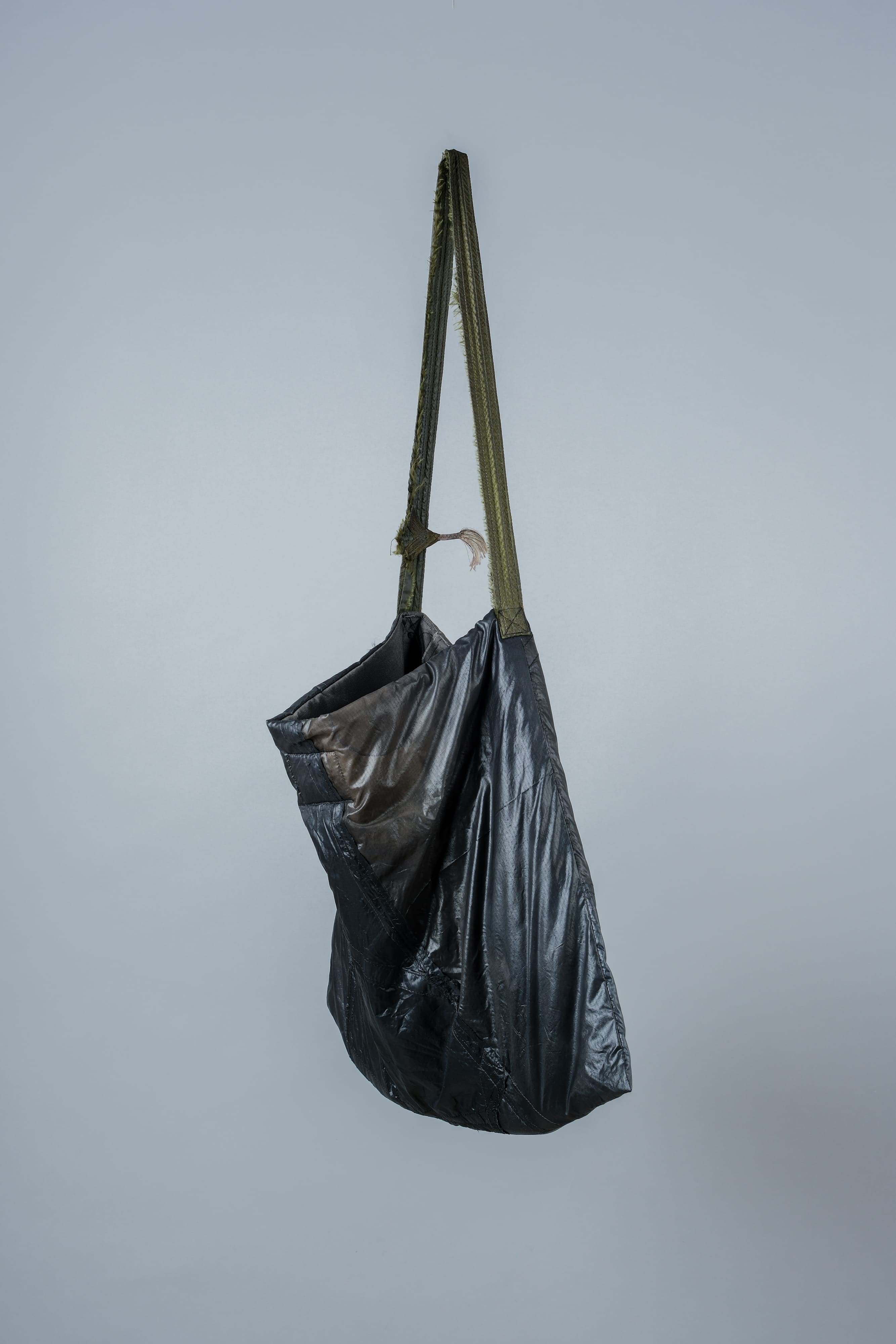 【PROPOSITION】British Parachute Overdyed Fabric Shoulder Bag