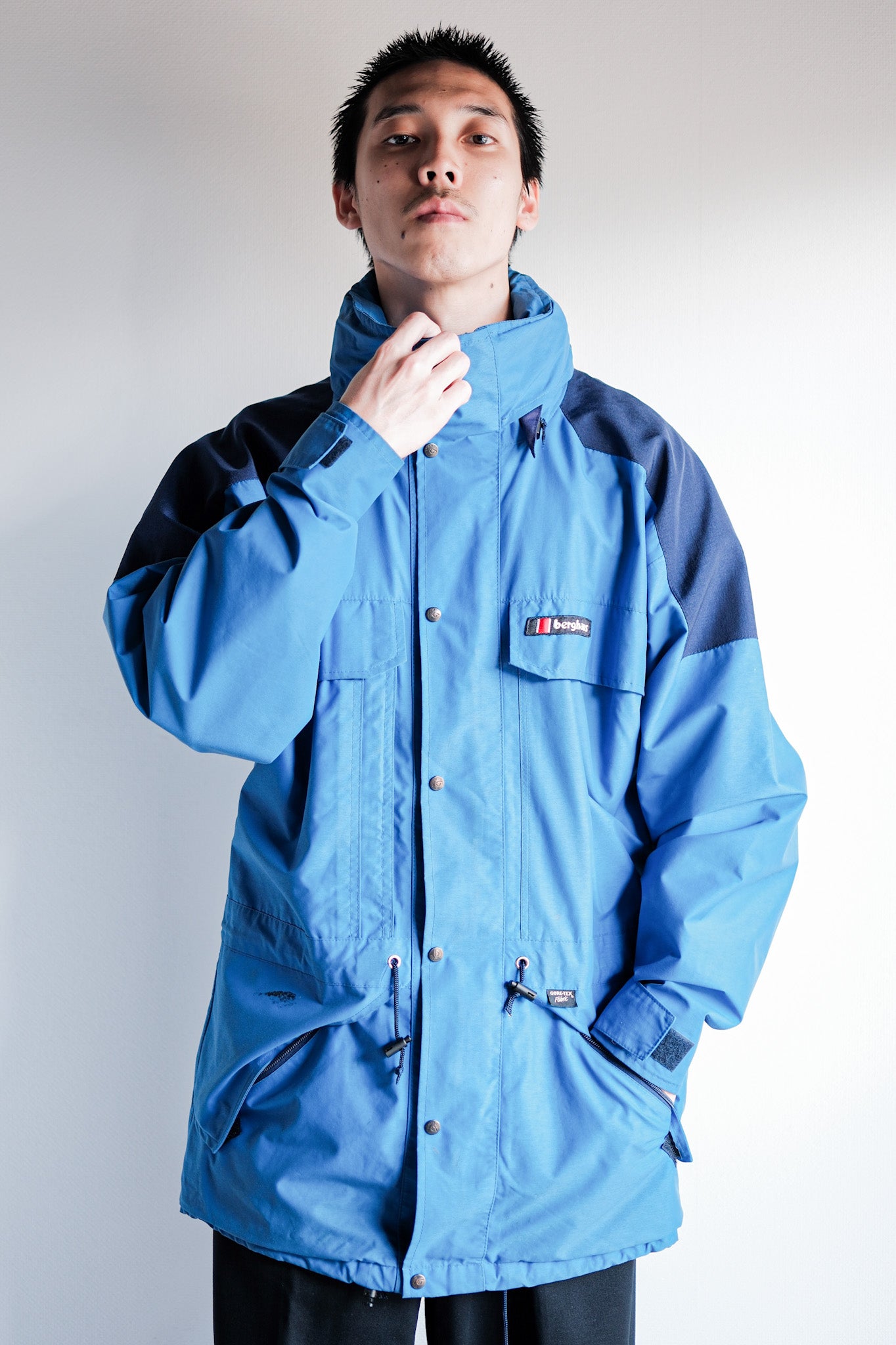 90's】Vintage Berghaus GORE-TEX Hiking Jacket Size.Small