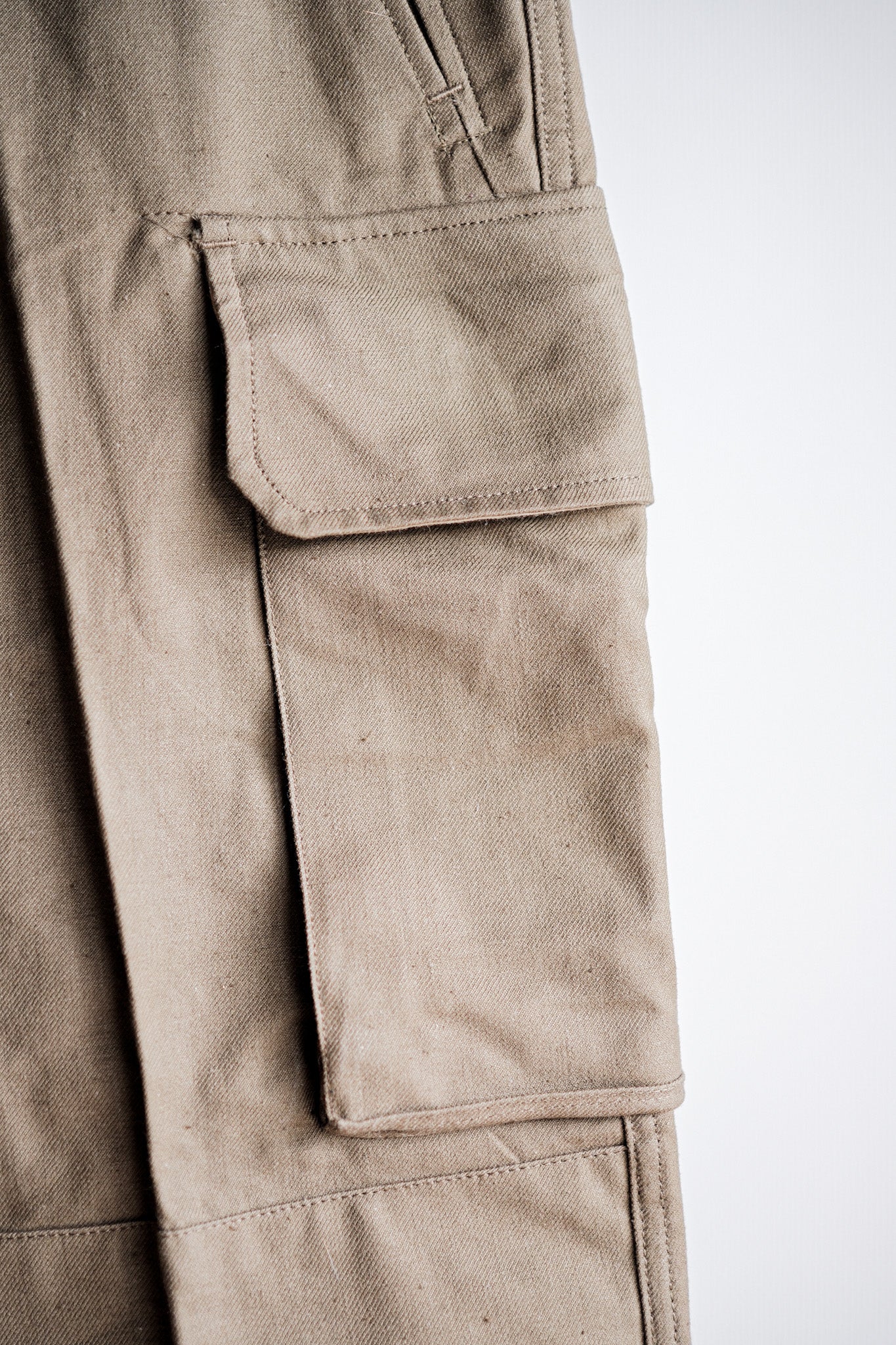 [~ 50's] Taille des pantalons de terrain de l'armée française.13 "Stock mort"