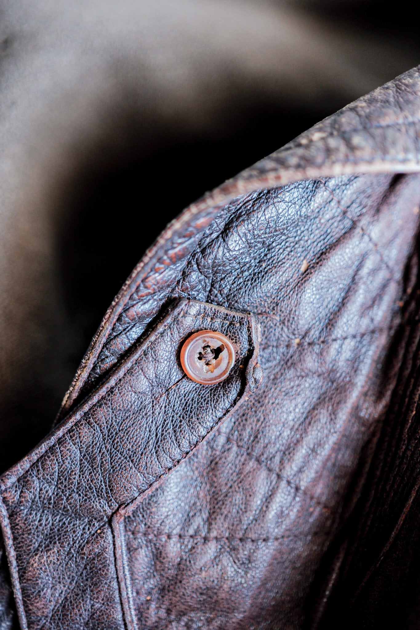 [〜40年代]法國復古雙胸棕色皮革和陳錶帶
