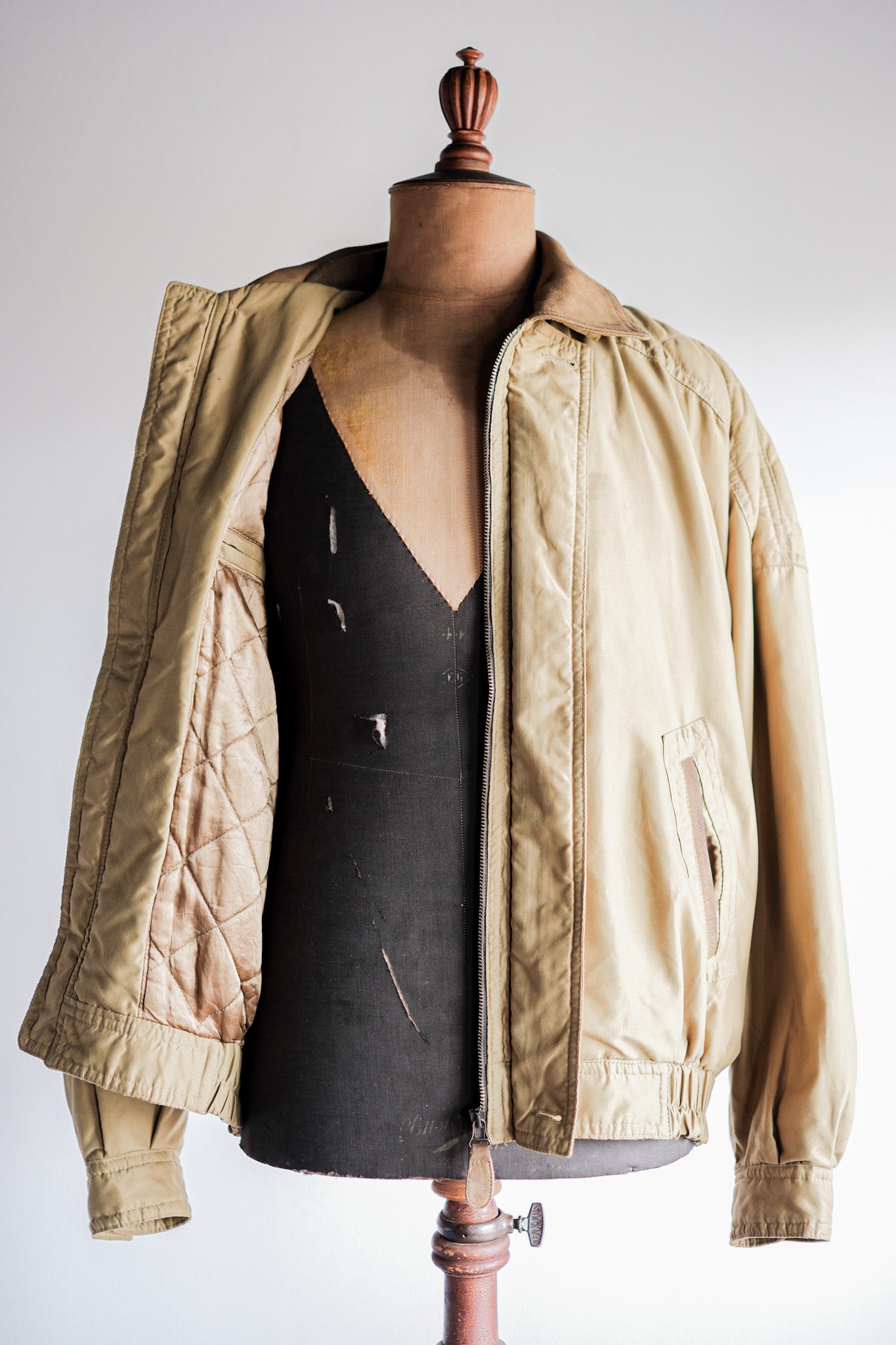 ［~80's］Old Yves Saint Laurent Nylon Quilting Blouson With Chin Strap "Pour Homme"