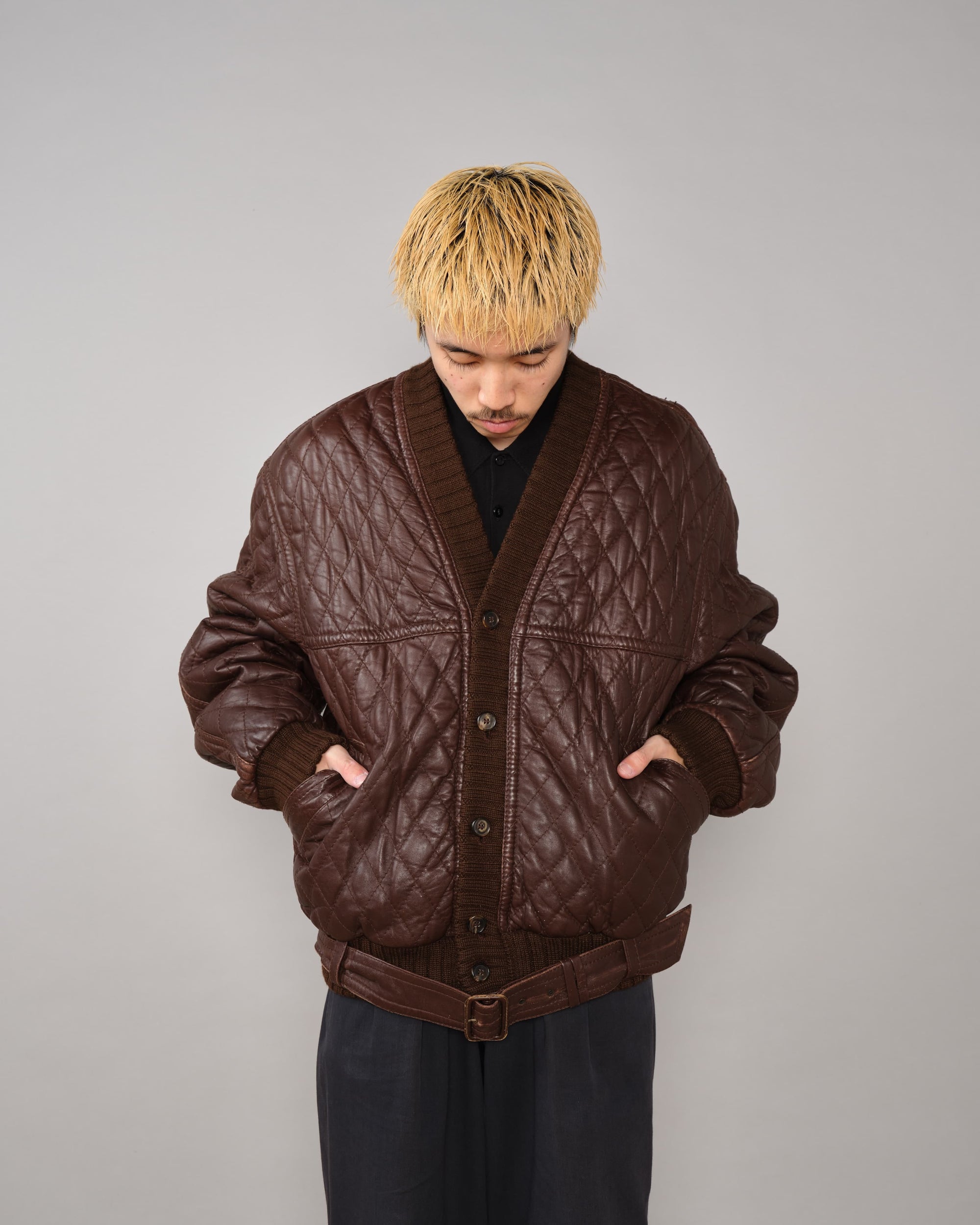 【~90's】Old VALENTINO Quilt Lined Leather Belted Cardigan Jacket Size.52