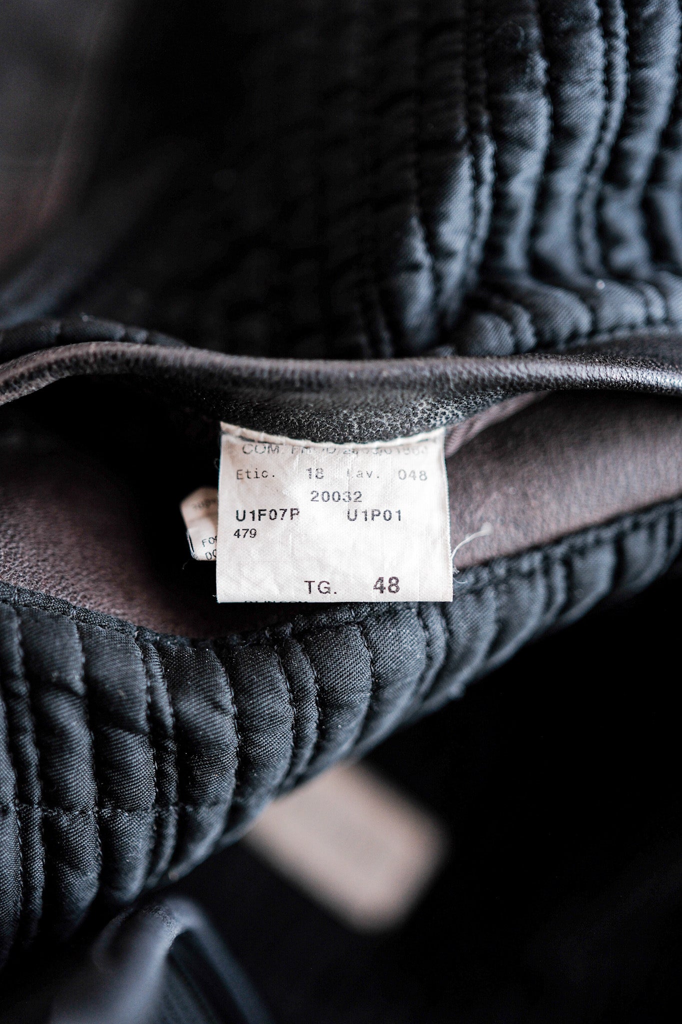 [〜90年代]舊的Emporio Armani支架領式皮夾克大小。48