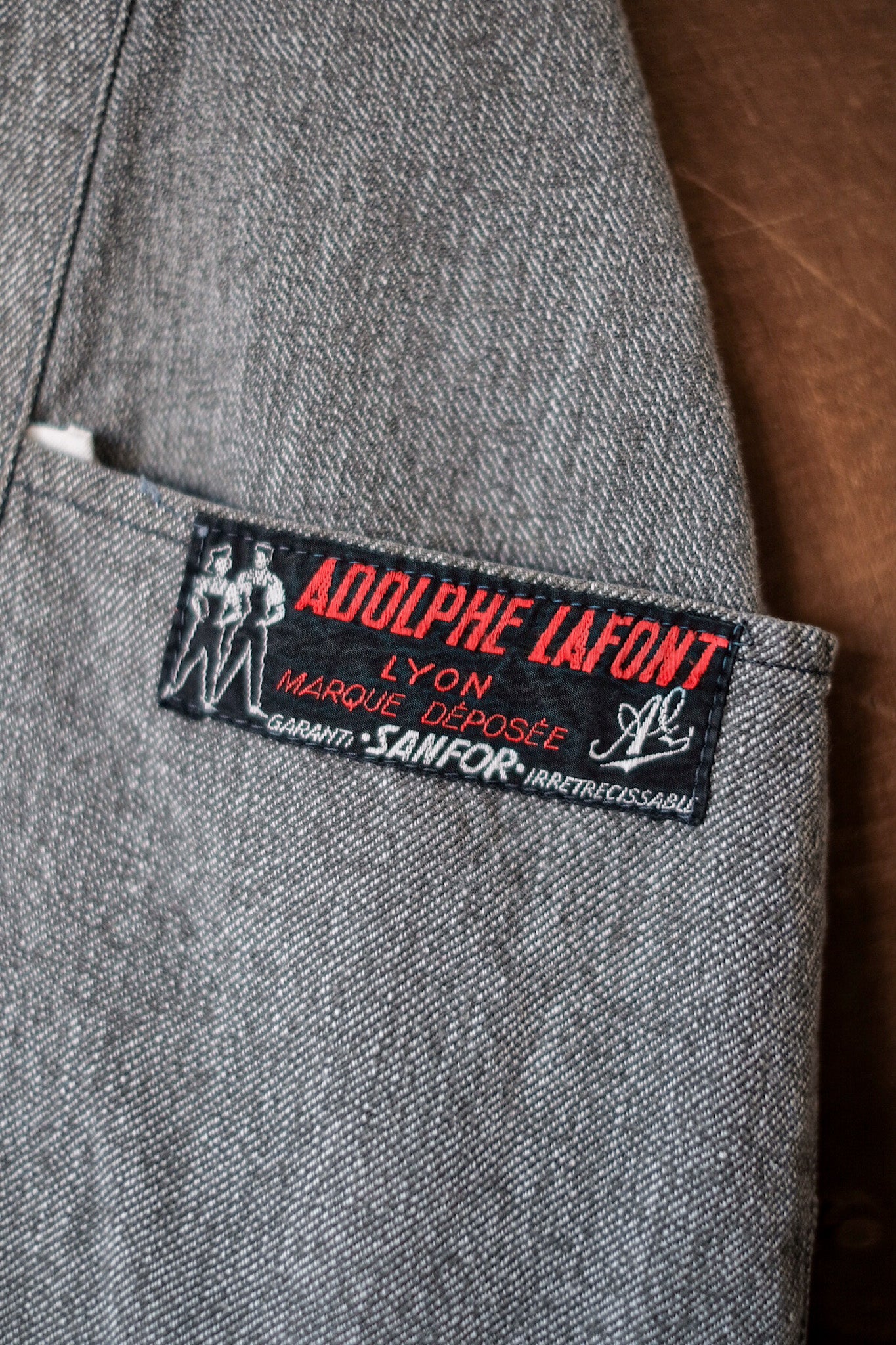 [〜50年代]法國復古黑木葡萄酒睡衣大衣“ Adolphe Lafont”