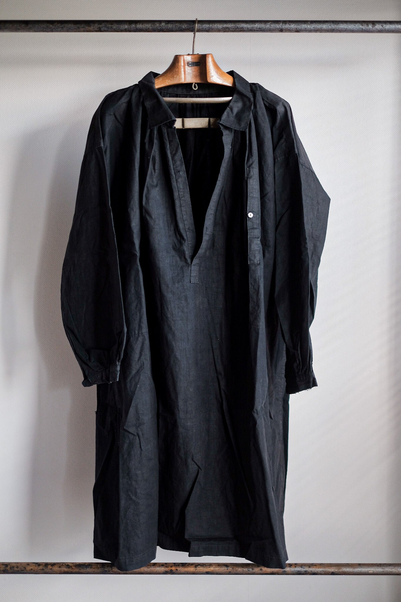 ［Early 20th C］French Antique Black Linen Smock "Biaude"