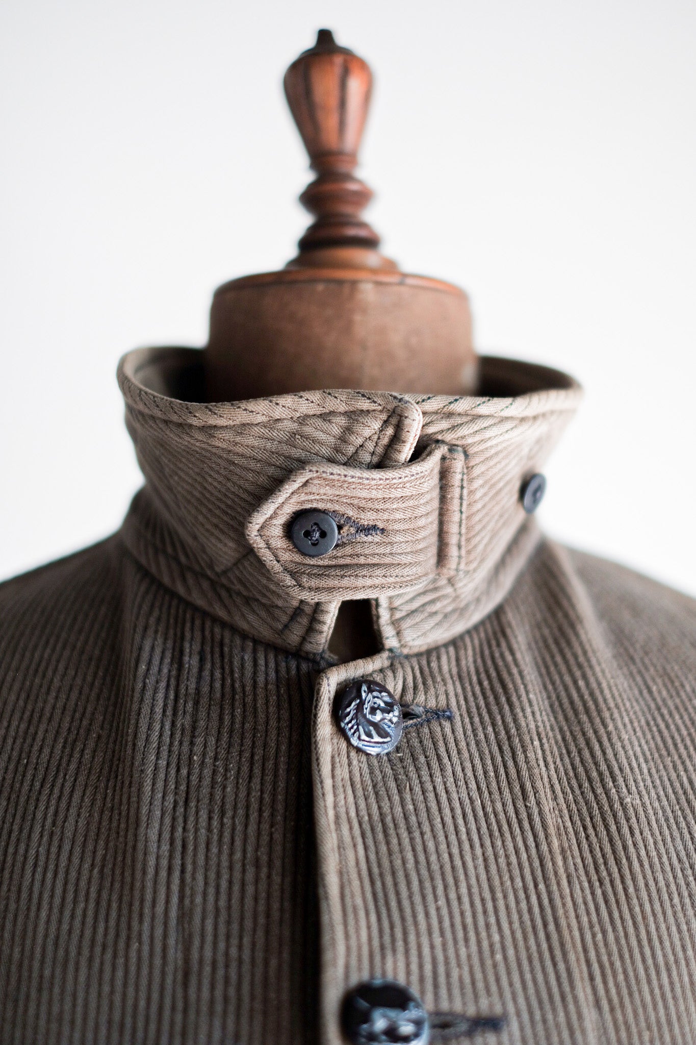 ［~40's］French Vintage Brown Cotton Pique Hunting Jacket With Chin Strap