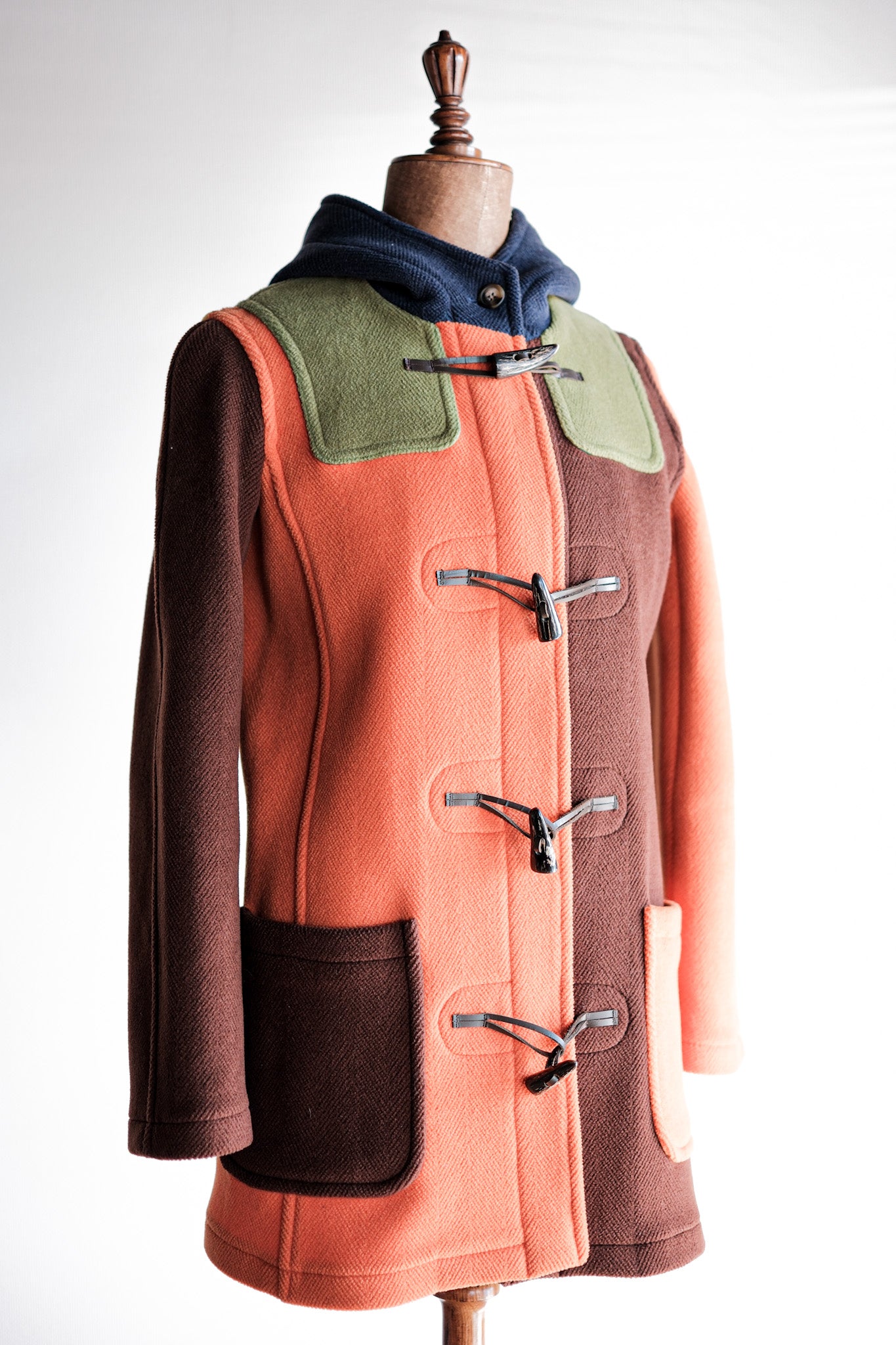 ［~90's］Old INVERTERE Crazy Pattern Wool Duffle Coat "Moorbrook"