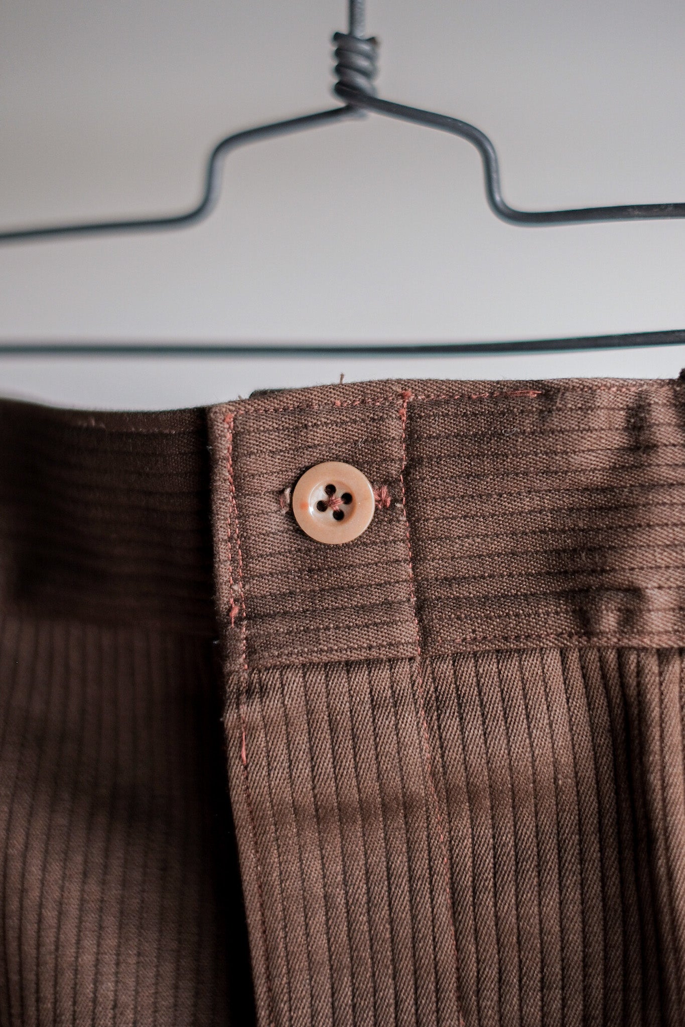 [~ 50's] Pantalon de travail de coton brun vintage français "Stock mort"