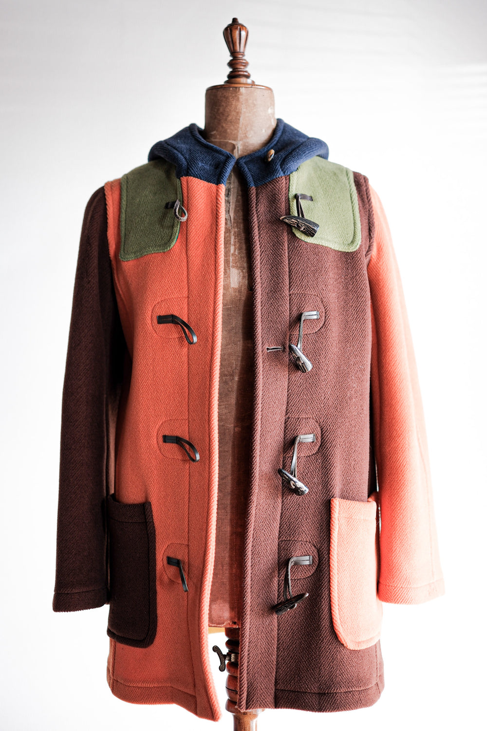 ［~90's］Old INVERTERE Crazy Pattern Wool Duffle Coat "Moorbrook"