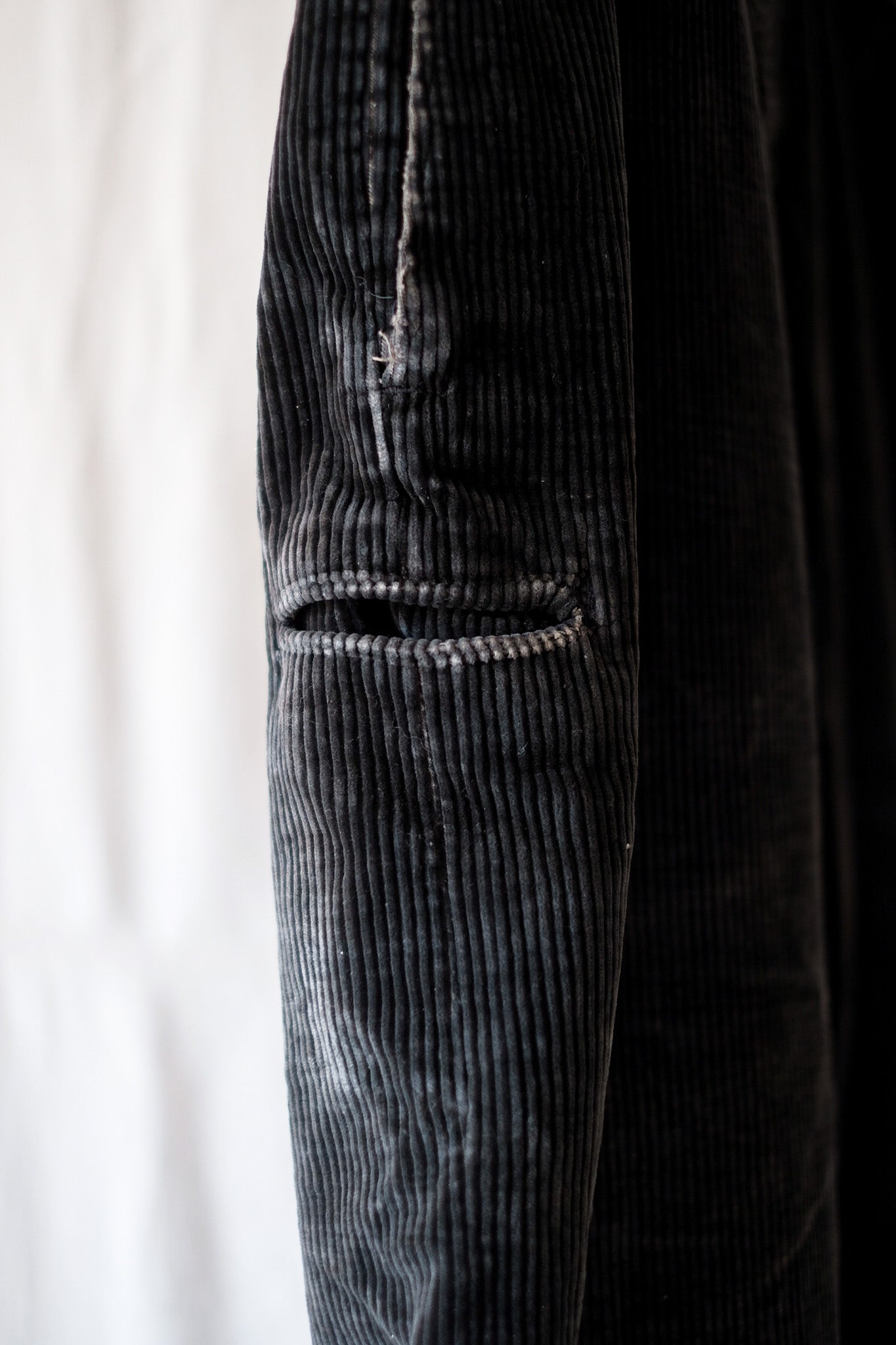 [~ 30's] กางเกงผ้าลูกฟูกสีดำวินเทจฝรั่งเศส "Adolphe Lafont"