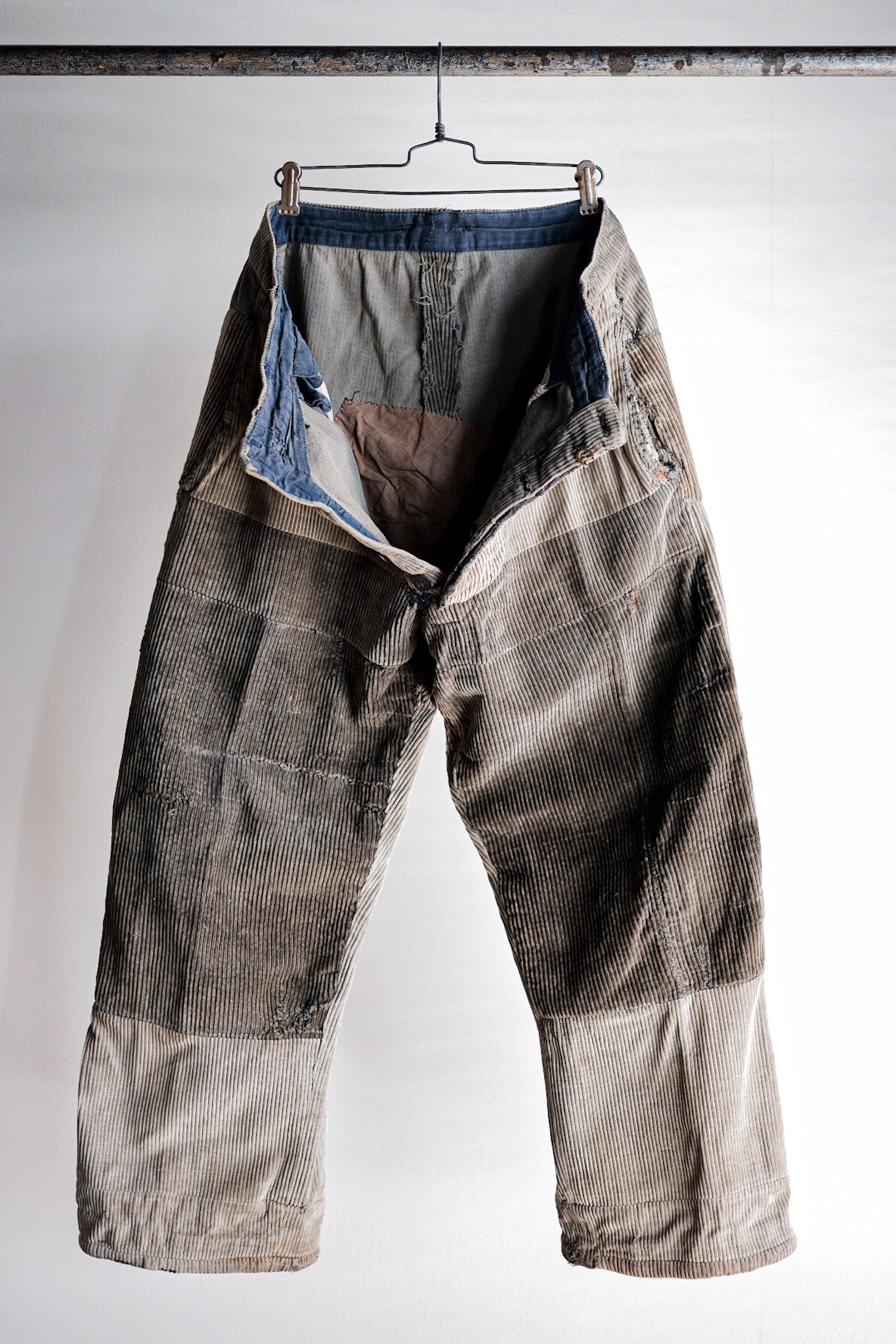 [~ 30's] กางเกงผ้าลูกฟูกสีน้ำตาลวินเทจฝรั่งเศส "การเย็บปะติดปะต่อกัน"