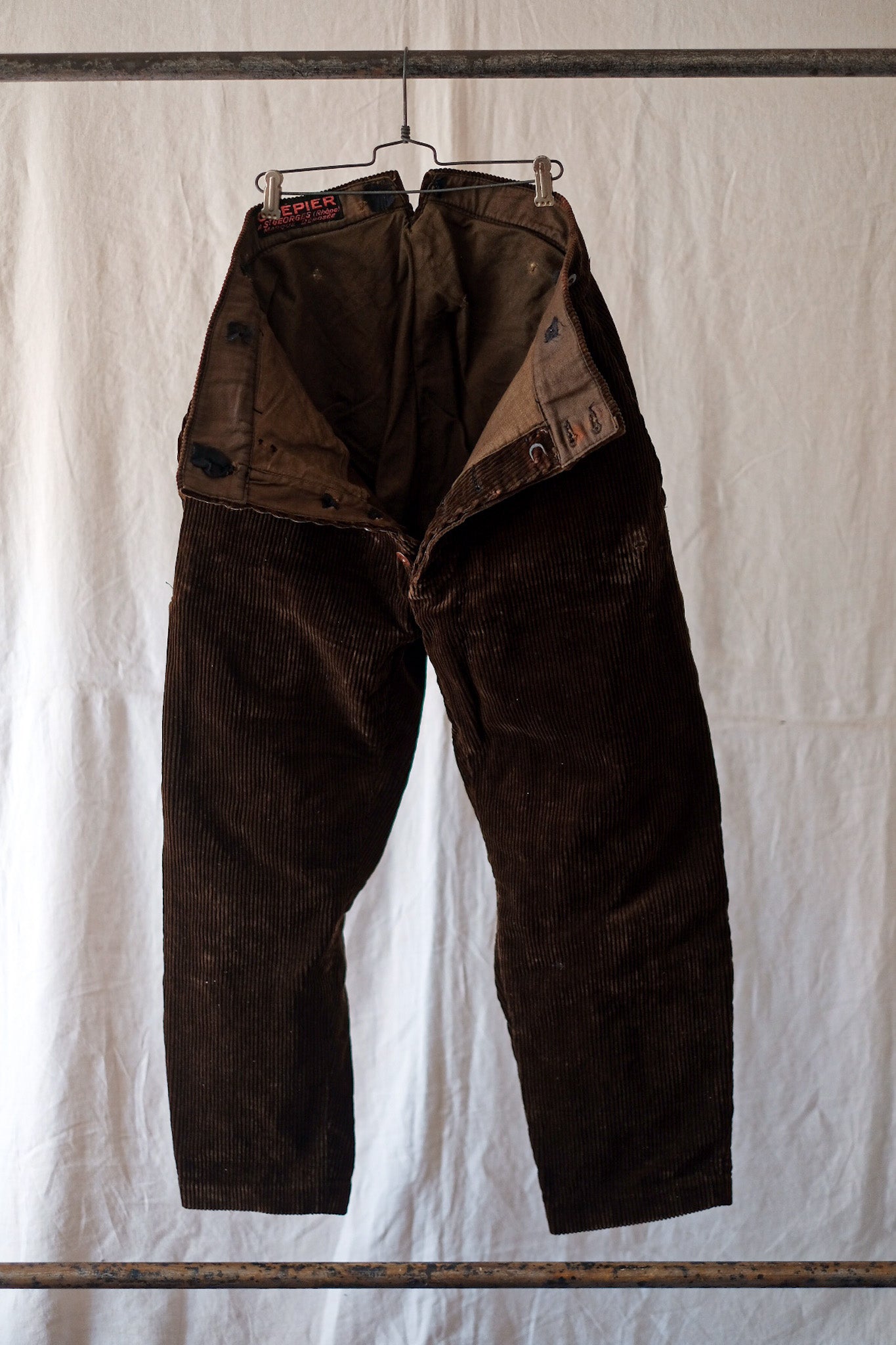 [~ 30's] กางเกงผ้าลูกฟูกสีน้ำตาลวินเทจฝรั่งเศส "Crepier"