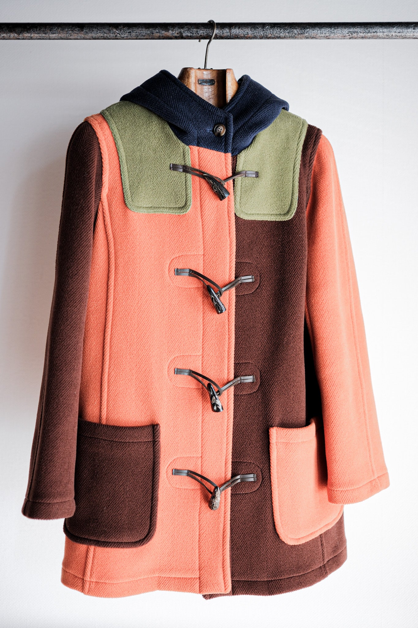 ［~90's］Old INVERTERE Crazy Pattern Wool Duffle Coat "Moorbrook"