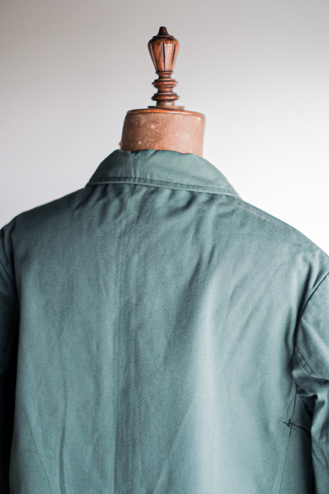 ［~50's］French Vintage Green Cotton Hunting Jacket With Chin Strap "Dead Stock"