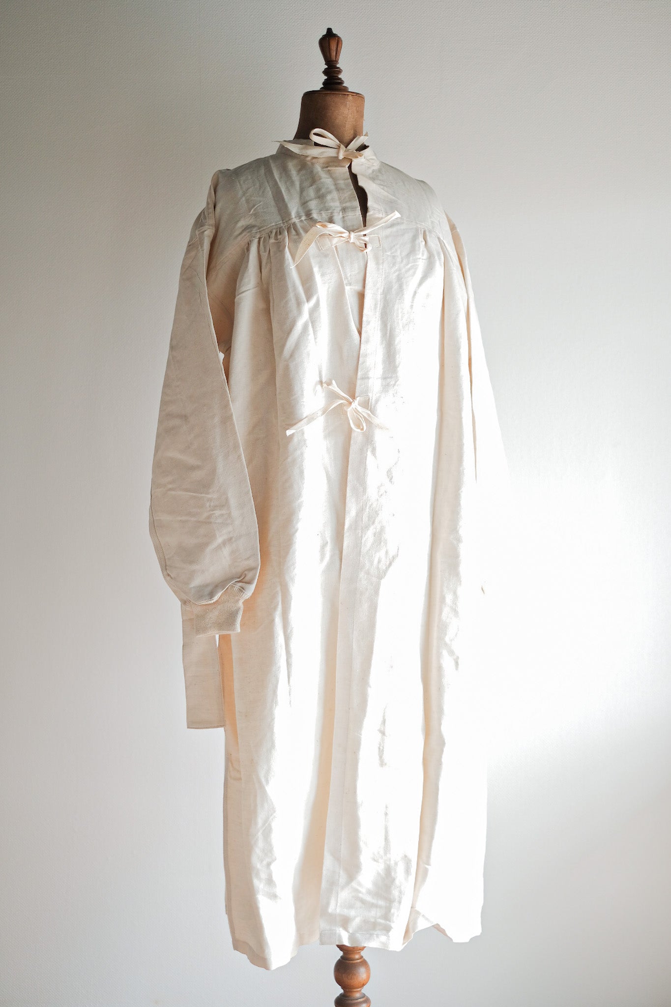 [~ 50's] French Army Surgeon Linen COAT HOSPITALY MILITARY "DEAD STOCK"